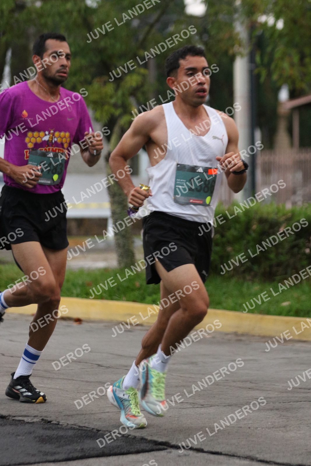 Foto de ADIDAS SPLITS GUADALAJARA 15K / 30K en Av. San Ignacio esquina Av. Ignacio L. Vallarta, Zapopan a las 06:46 · dorsal 1386