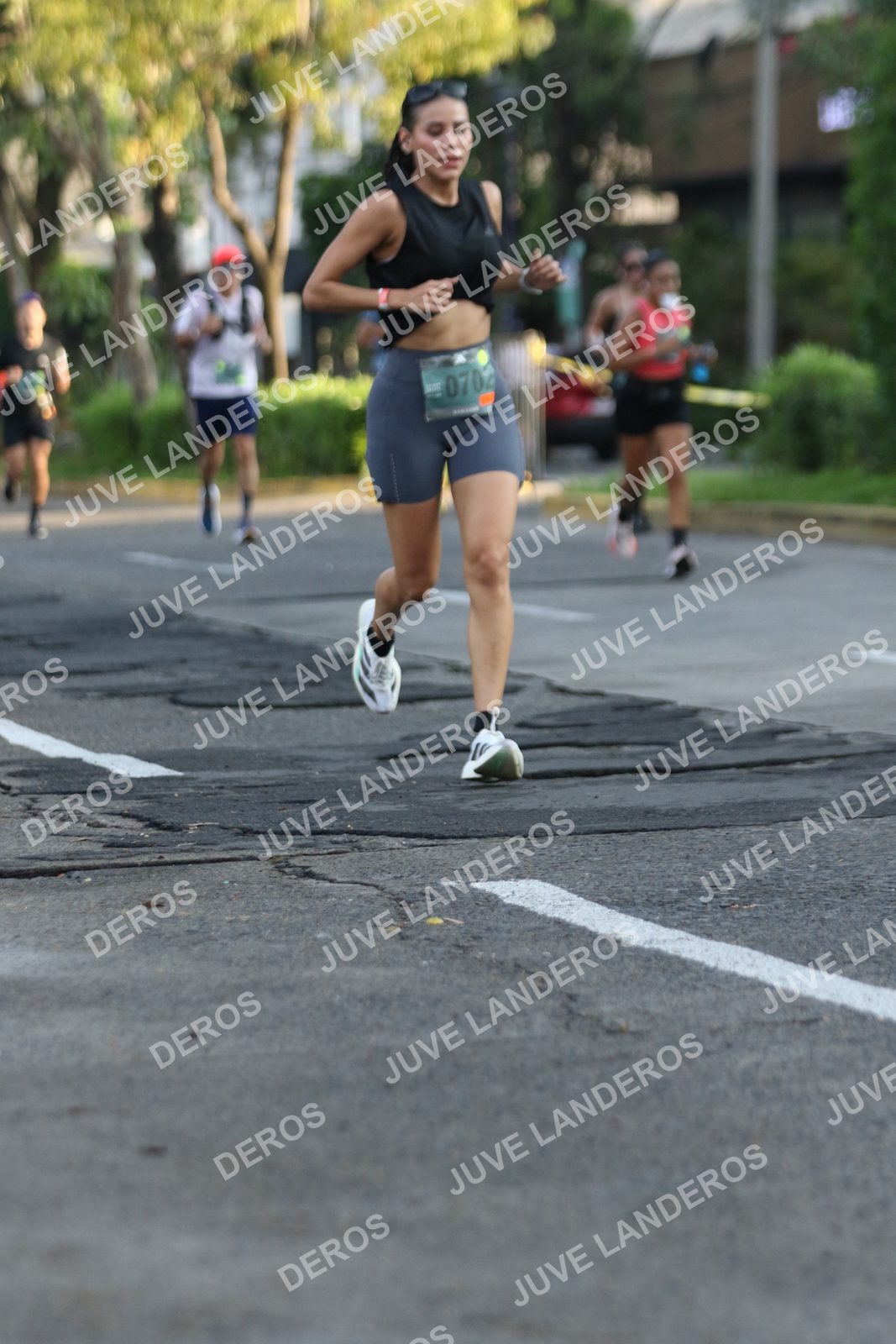 Foto de ADIDAS SPLITS GUADALAJARA 15K / 30K en Av. San Ignacio esquina Av. Ignacio L. Vallarta, Zapopan a las 07:28 · dorsal 702