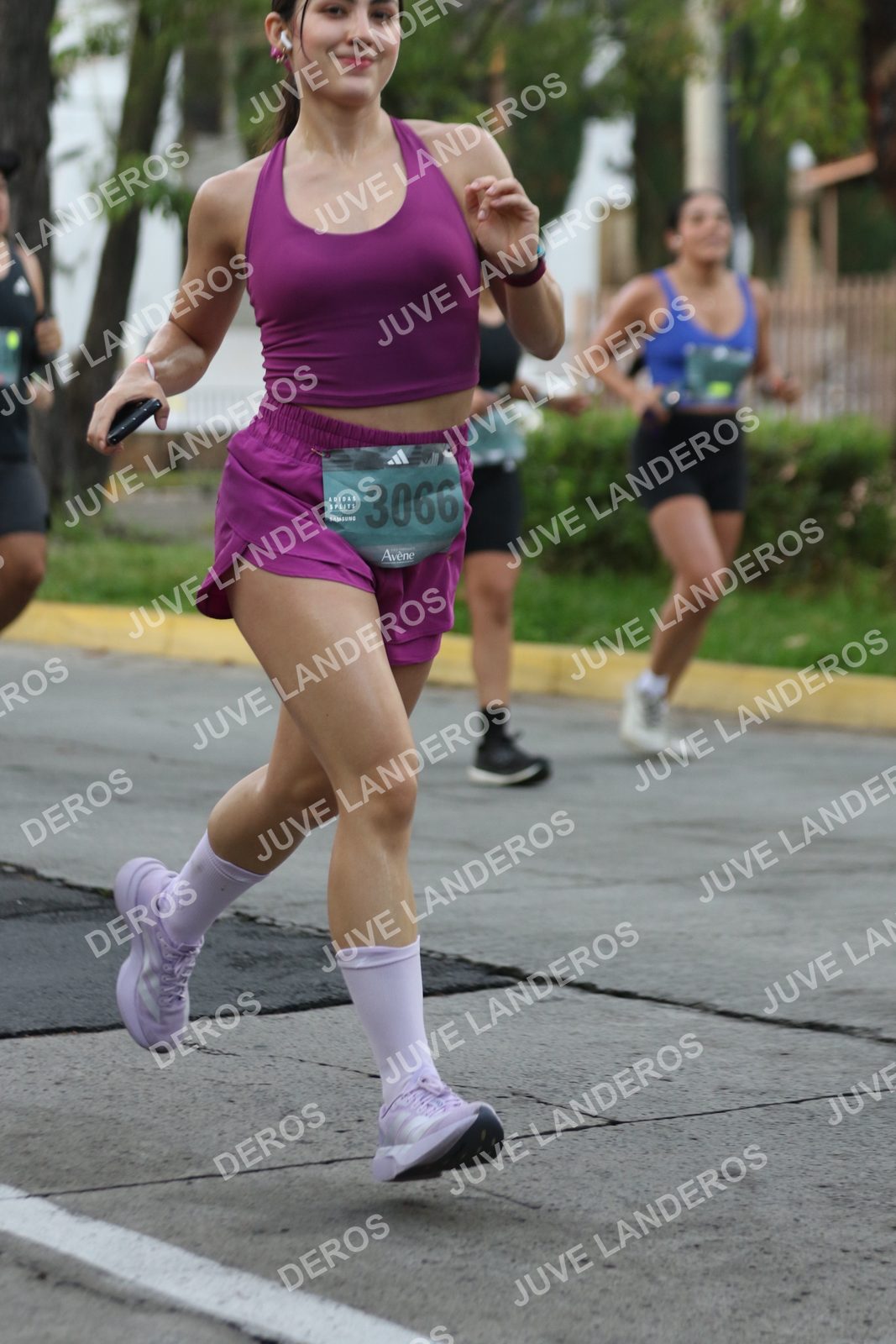 Foto de ADIDAS SPLITS GUADALAJARA 15K / 30K en Av. San Ignacio esquina Av. Ignacio L. Vallarta, Zapopan a las 07:06 · dorsal 3066