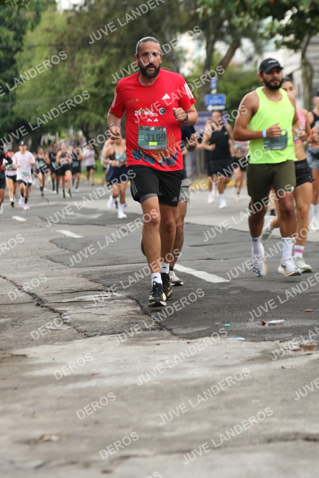Foto de ADIDAS SPLITS GUADALAJARA 15K / 30K en Av. San Ignacio esquina Av. Ignacio L. Vallarta, Zapopan a las 06:54 · dorsal 3199, 21, 20465