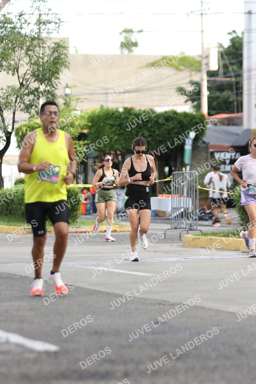 Foto de ADIDAS SPLITS GUADALAJARA 15K / 30K en Av. San Ignacio esquina Av. Ignacio L. Vallarta, Zapopan a las 09:01 · dorsal 1248