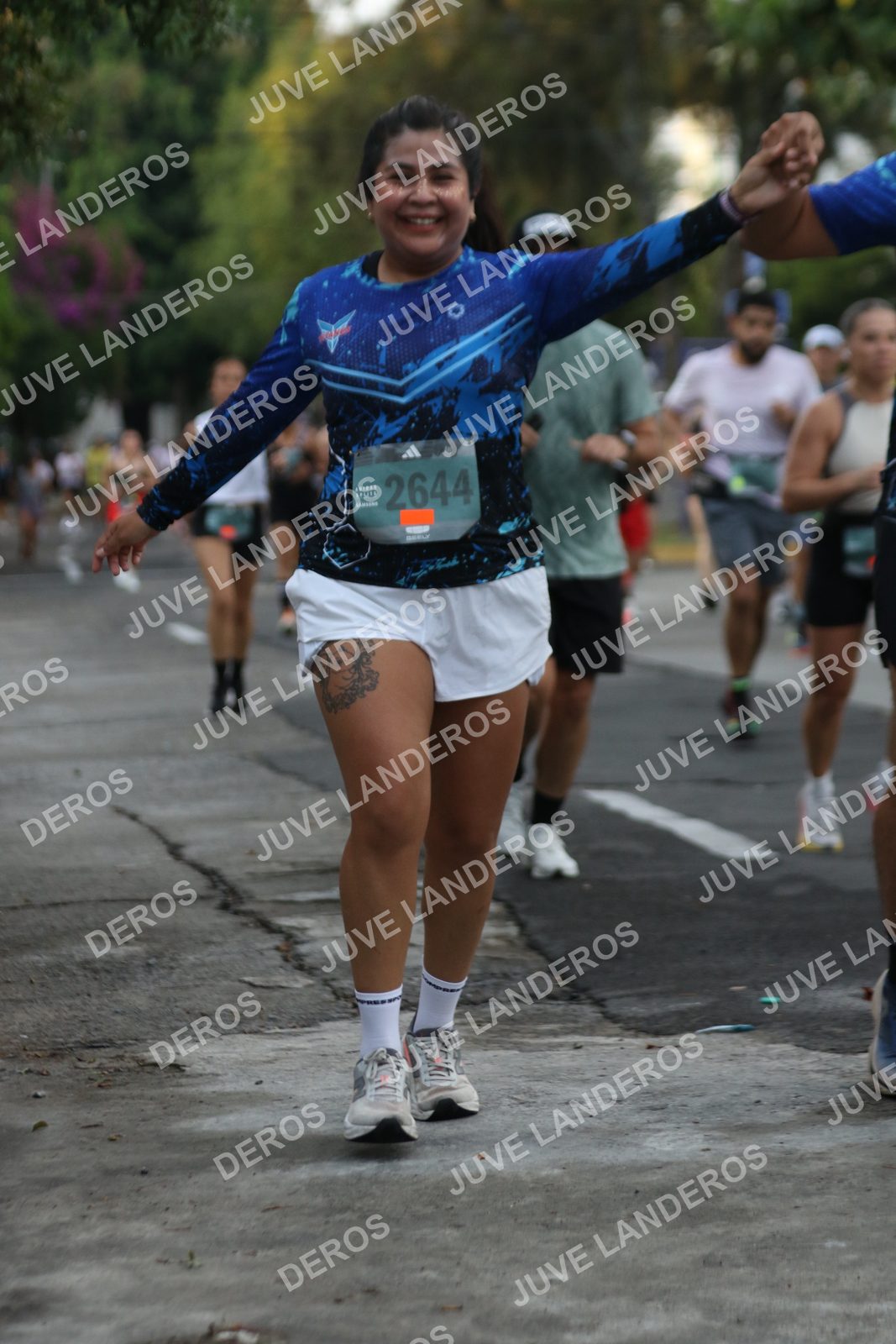 Foto de ADIDAS SPLITS GUADALAJARA 15K / 30K en Av. San Ignacio esquina Av. Ignacio L. Vallarta, Zapopan a las 07:05 · dorsal 2644
