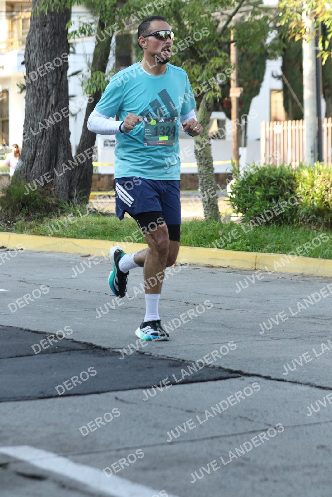 Foto de ADIDAS SPLITS GUADALAJARA 15K / 30K en Av. San Ignacio esquina Av. Ignacio L. Vallarta, Zapopan a las 07:59 · dorsal 1324