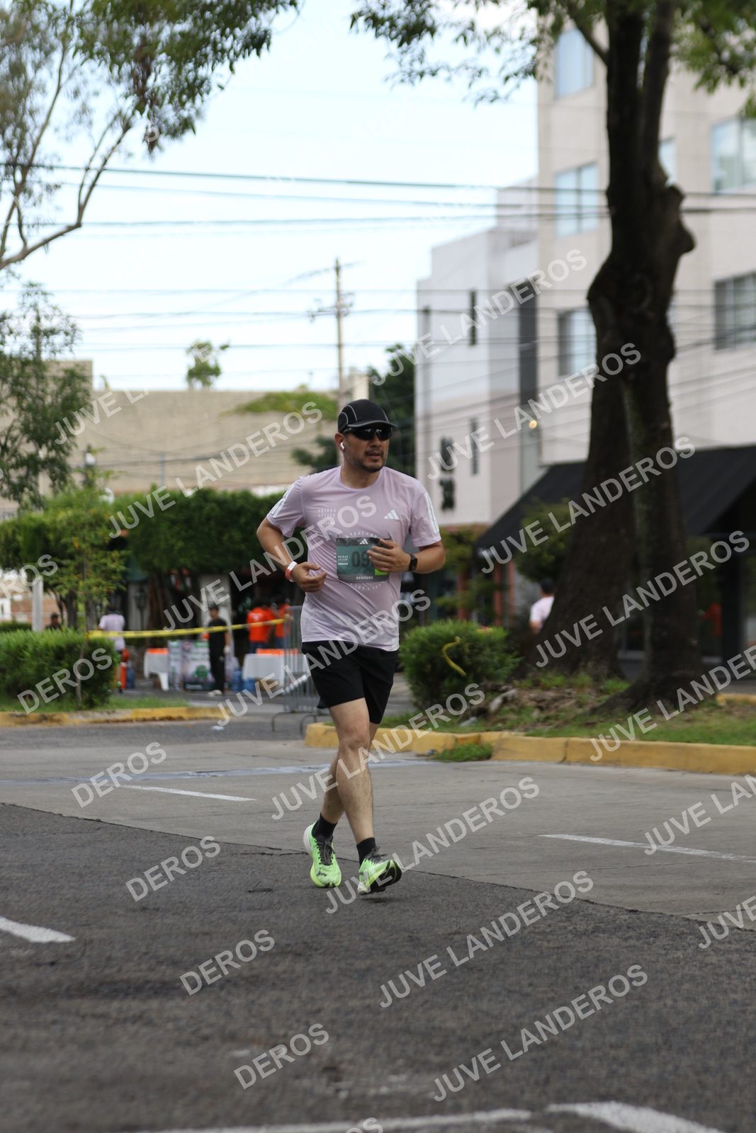 Foto de ADIDAS SPLITS GUADALAJARA 15K / 30K en Av. San Ignacio esquina Av. Ignacio L. Vallarta, Zapopan a las 09:04