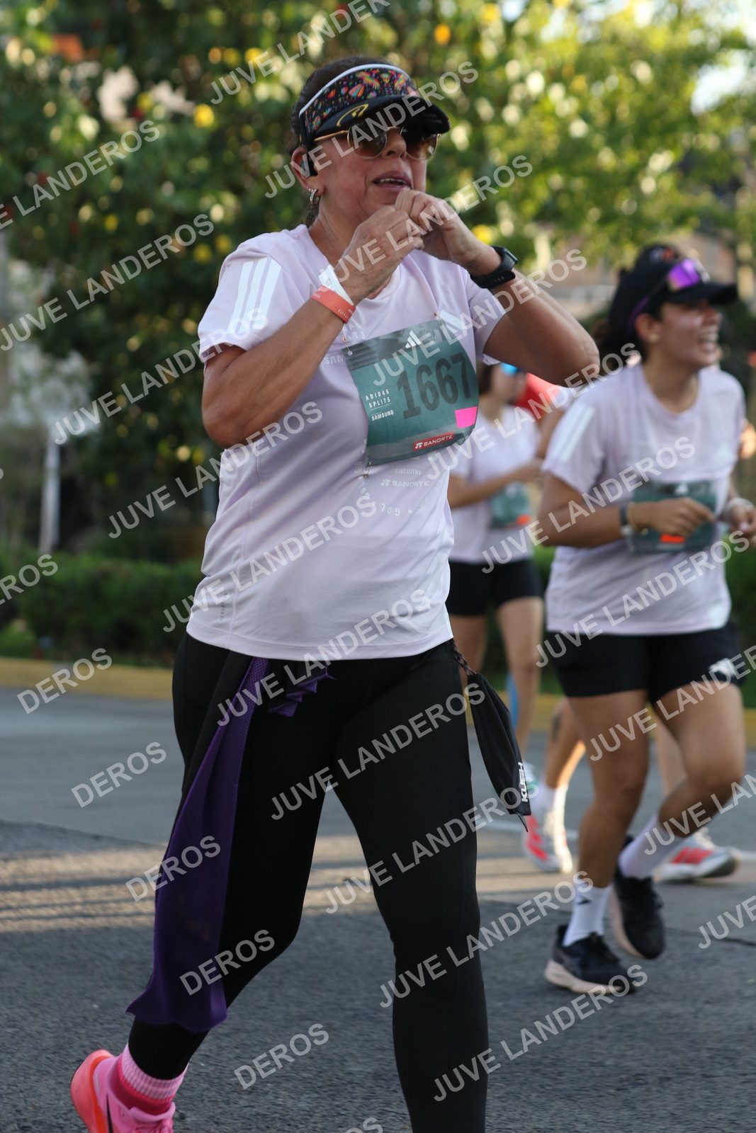 Foto de ADIDAS SPLITS GUADALAJARA 15K / 30K en Av. San Ignacio esquina Av. Ignacio L. Vallarta, Zapopan a las 07:53 · dorsal 1667