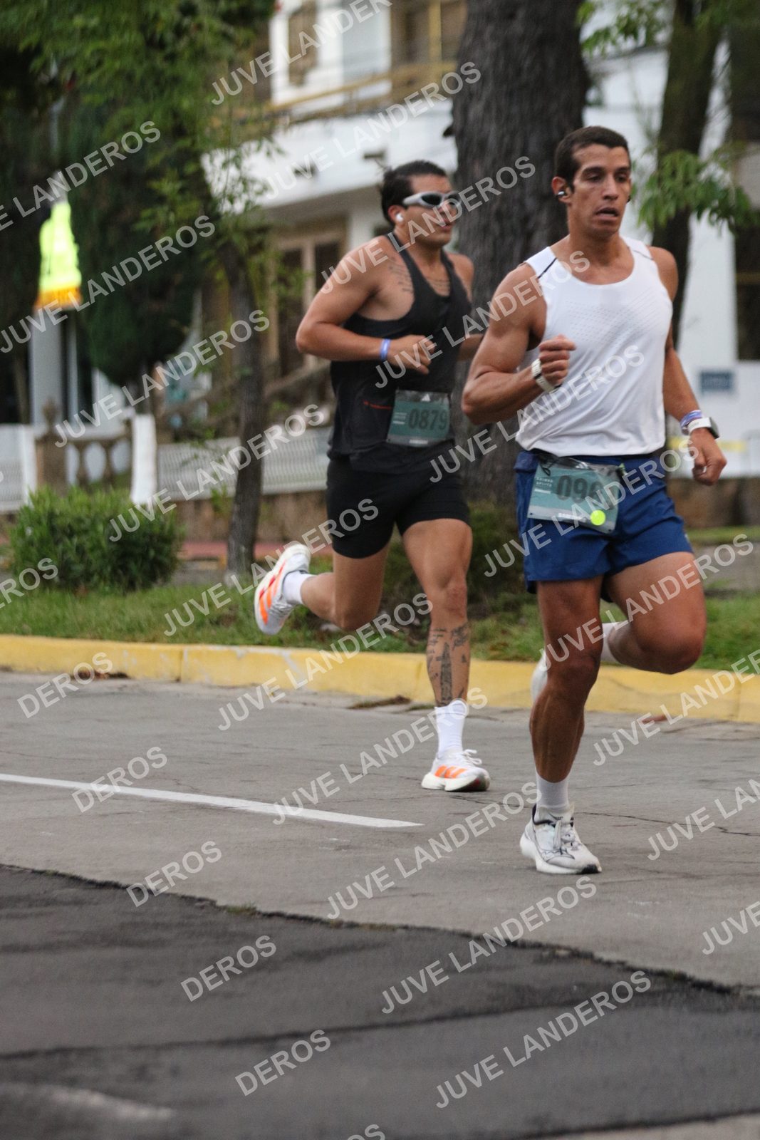 Foto de ADIDAS SPLITS GUADALAJARA 15K / 30K en Av. San Ignacio esquina Av. Ignacio L. Vallarta, Zapopan a las 06:46 · dorsal 879, 963