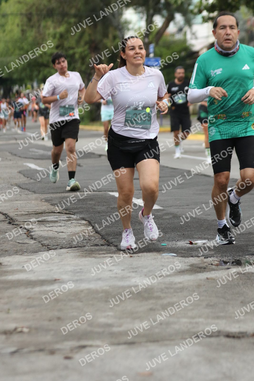 Foto de ADIDAS SPLITS GUADALAJARA 15K / 30K en Av. San Ignacio esquina Av. Ignacio L. Vallarta, Zapopan a las 06:58 · dorsal 2895