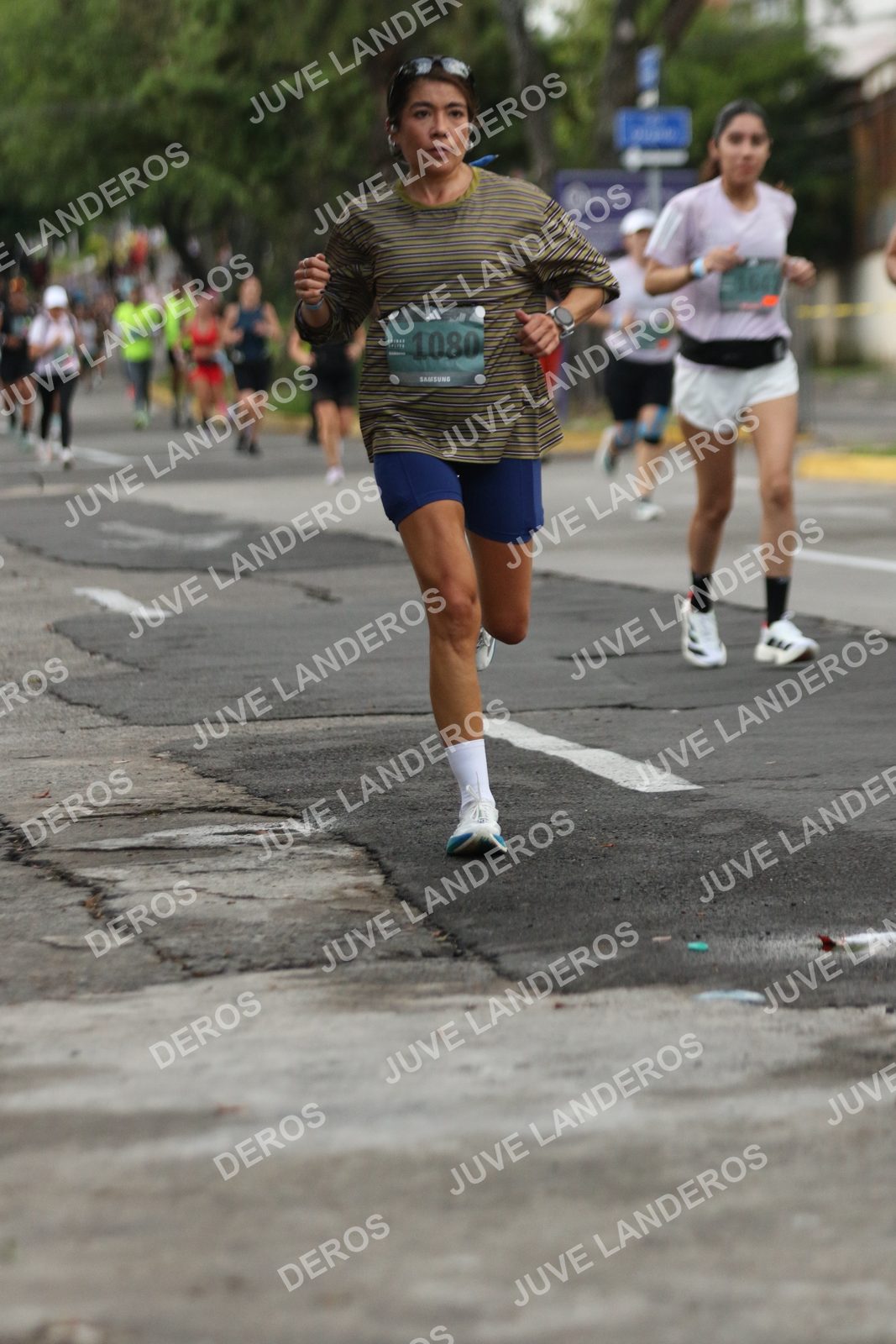 Foto de ADIDAS SPLITS GUADALAJARA 15K / 30K en Av. San Ignacio esquina Av. Ignacio L. Vallarta, Zapopan a las 06:57 · dorsal 1080