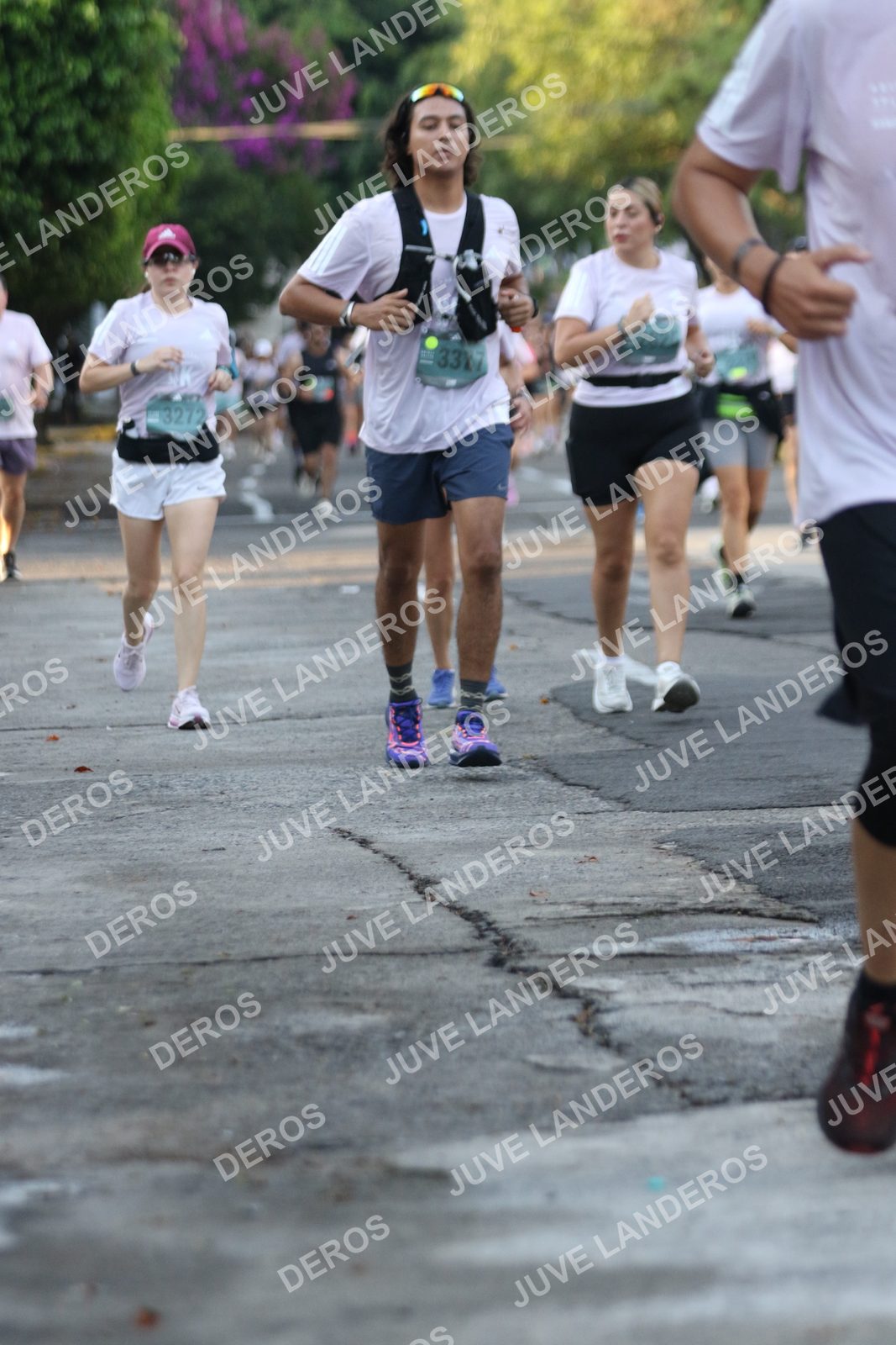 Foto de ADIDAS SPLITS GUADALAJARA 15K / 30K en Av. San Ignacio esquina Av. Ignacio L. Vallarta, Zapopan a las 07:18 · dorsal 3272