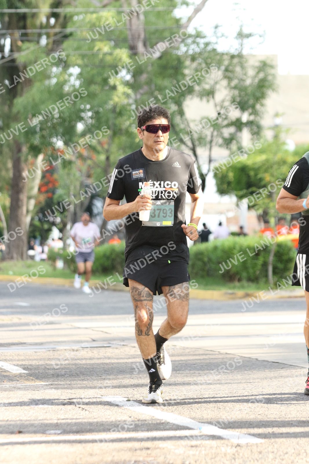 Foto de ADIDAS SPLITS GUADALAJARA 15K / 30K en Av. San Ignacio esquina Av. Ignacio L. Vallarta, Zapopan a las 08:46 · dorsal 3793