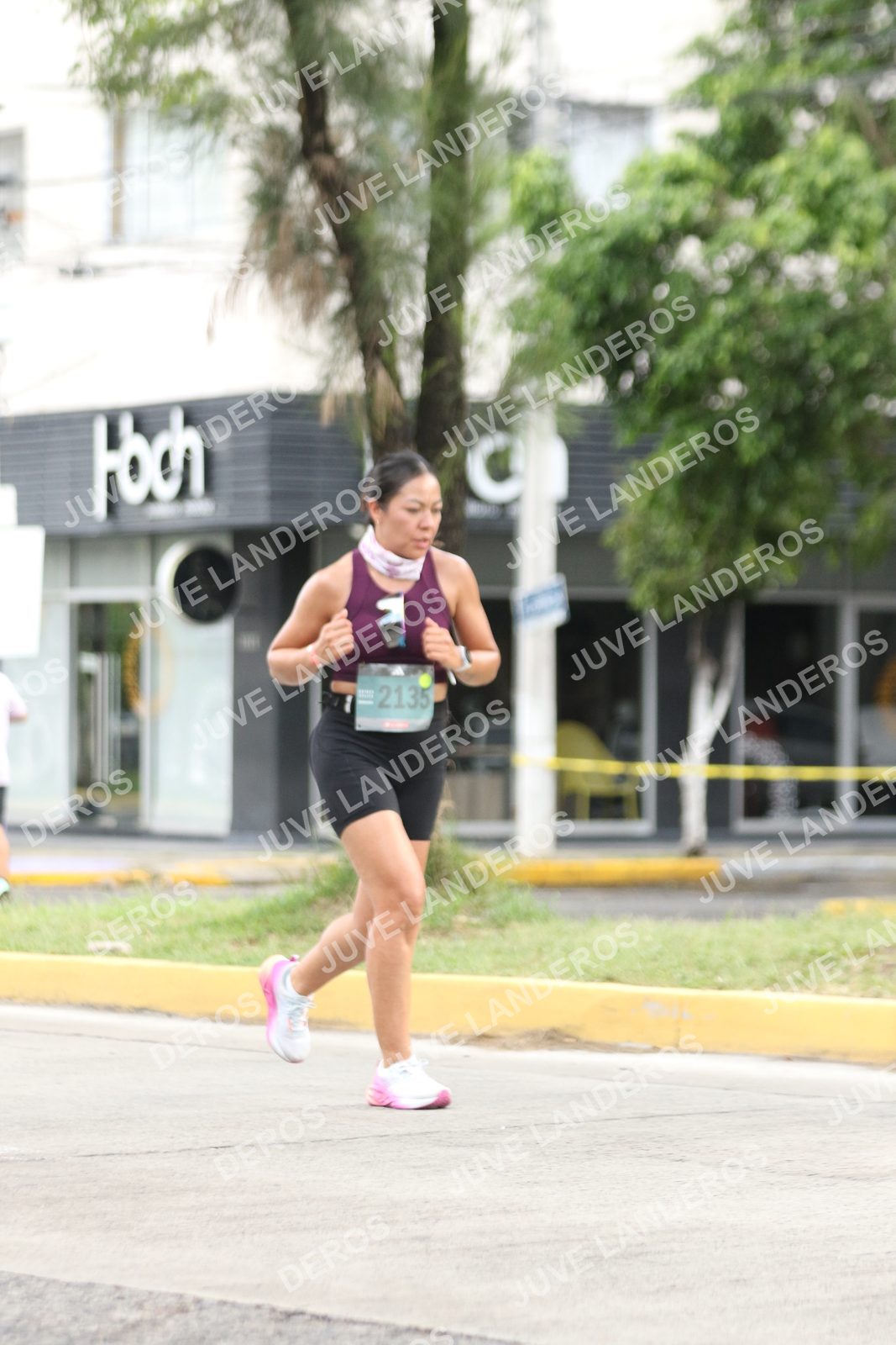 Foto de ADIDAS SPLITS GUADALAJARA 15K / 30K en Av. San Ignacio esquina Av. Ignacio L. Vallarta, Zapopan a las 09:04 · dorsal 2135