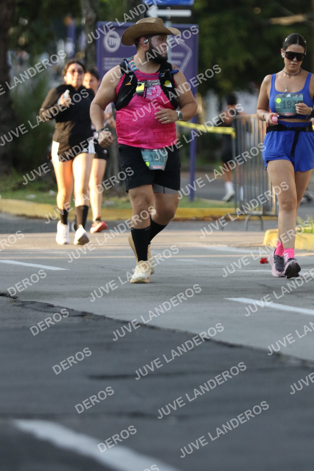 Foto de ADIDAS SPLITS GUADALAJARA 15K / 30K en Av. San Ignacio esquina Av. Ignacio L. Vallarta, Zapopan a las 07:21 · dorsal 193, 1901
