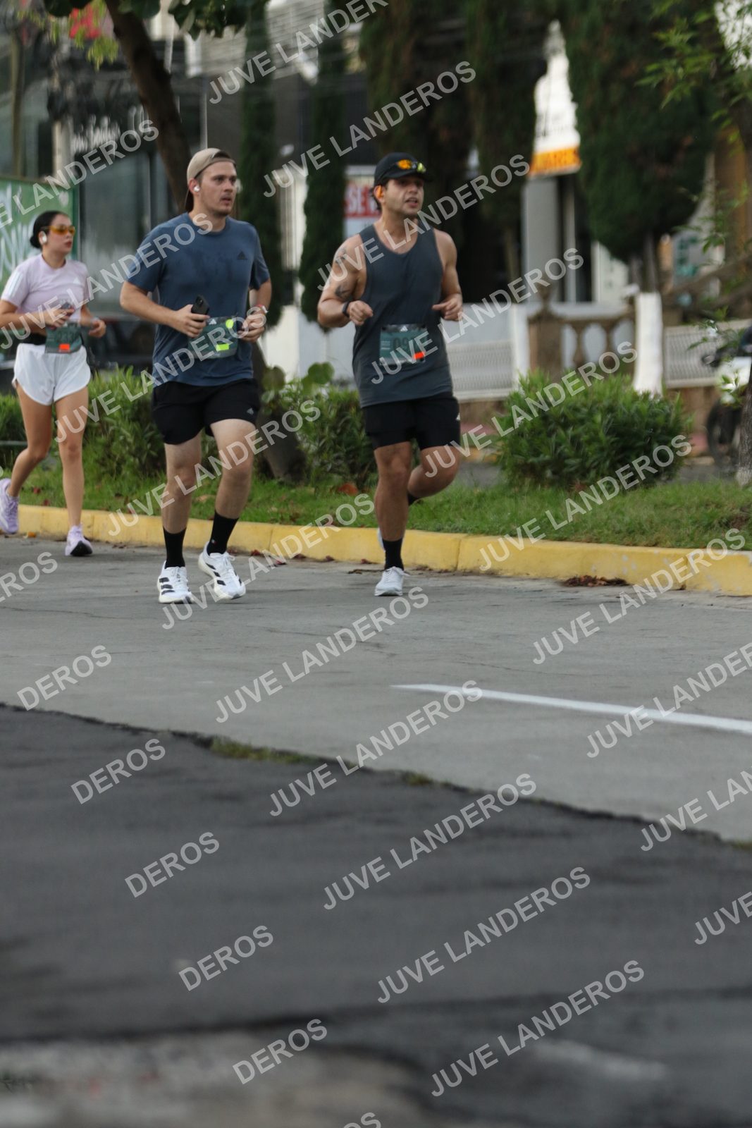 Foto de ADIDAS SPLITS GUADALAJARA 15K / 30K en Av. San Ignacio esquina Av. Ignacio L. Vallarta, Zapopan a las 07:03 · dorsal 974, 3062