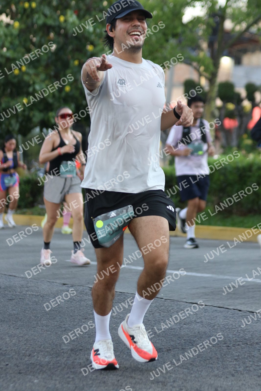 Foto de ADIDAS SPLITS GUADALAJARA 15K / 30K en Av. San Ignacio esquina Av. Ignacio L. Vallarta, Zapopan a las 07:39 · dorsal 33