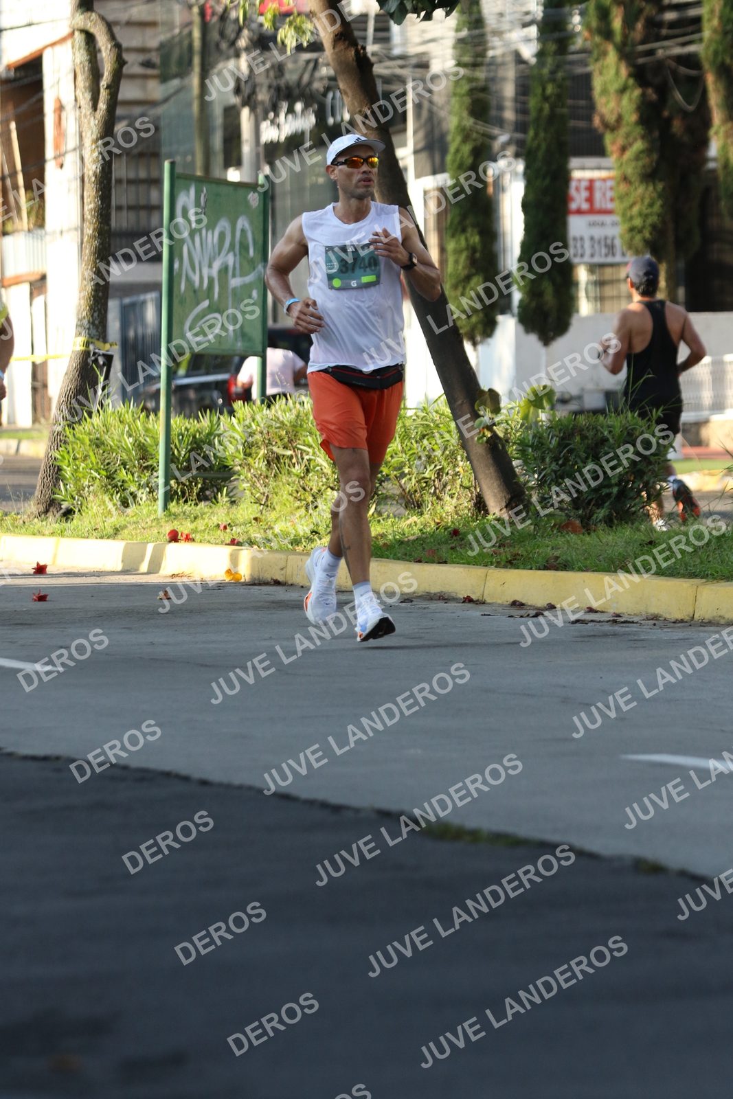 Foto de ADIDAS SPLITS GUADALAJARA 15K / 30K en Av. San Ignacio esquina Av. Ignacio L. Vallarta, Zapopan a las 08:08 · dorsal 3740, 3156