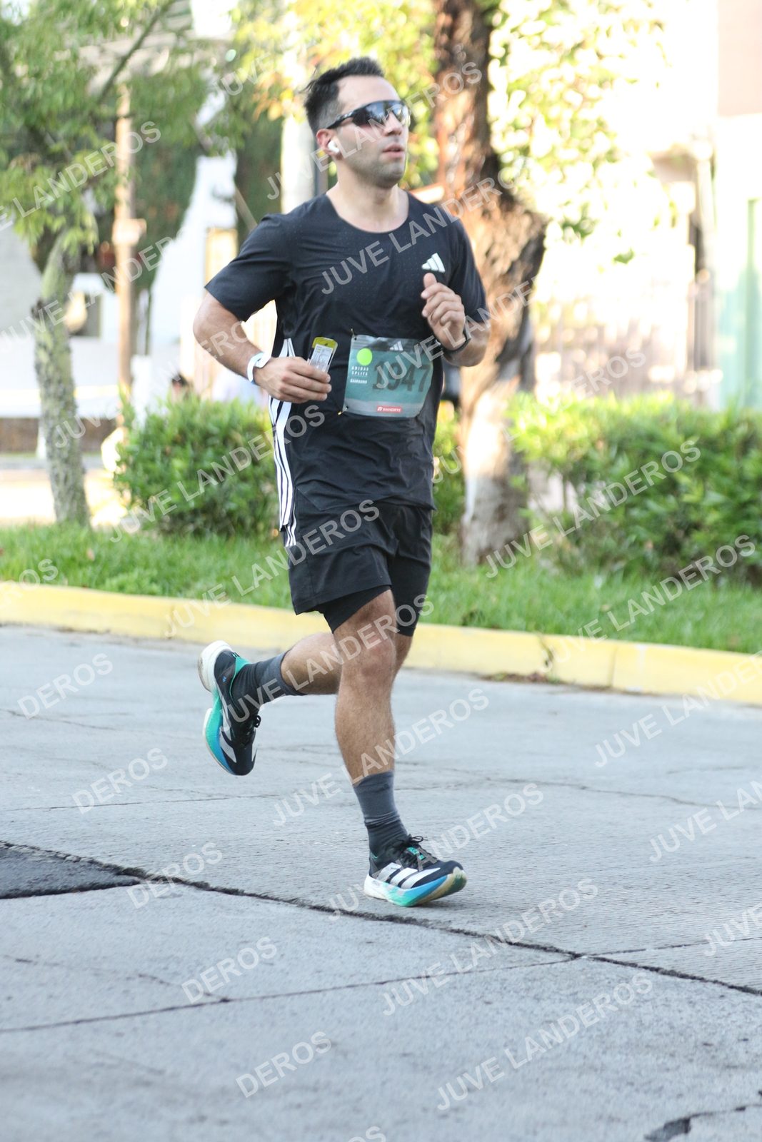 Foto de ADIDAS SPLITS GUADALAJARA 15K / 30K en Av. San Ignacio esquina Av. Ignacio L. Vallarta, Zapopan a las 07:58 · dorsal 1947