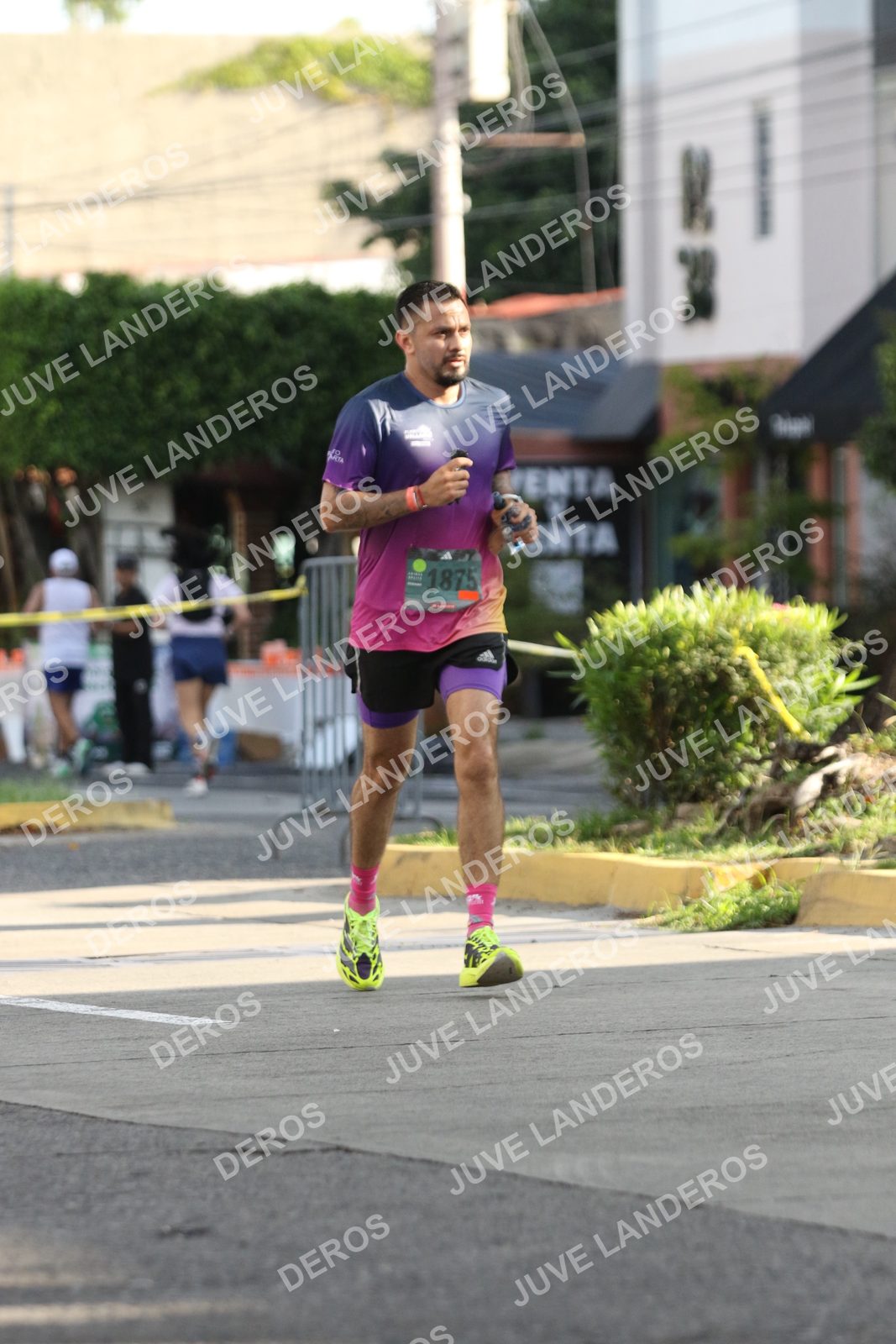Foto de ADIDAS SPLITS GUADALAJARA 15K / 30K en Av. San Ignacio esquina Av. Ignacio L. Vallarta, Zapopan a las 08:41 · dorsal 1875