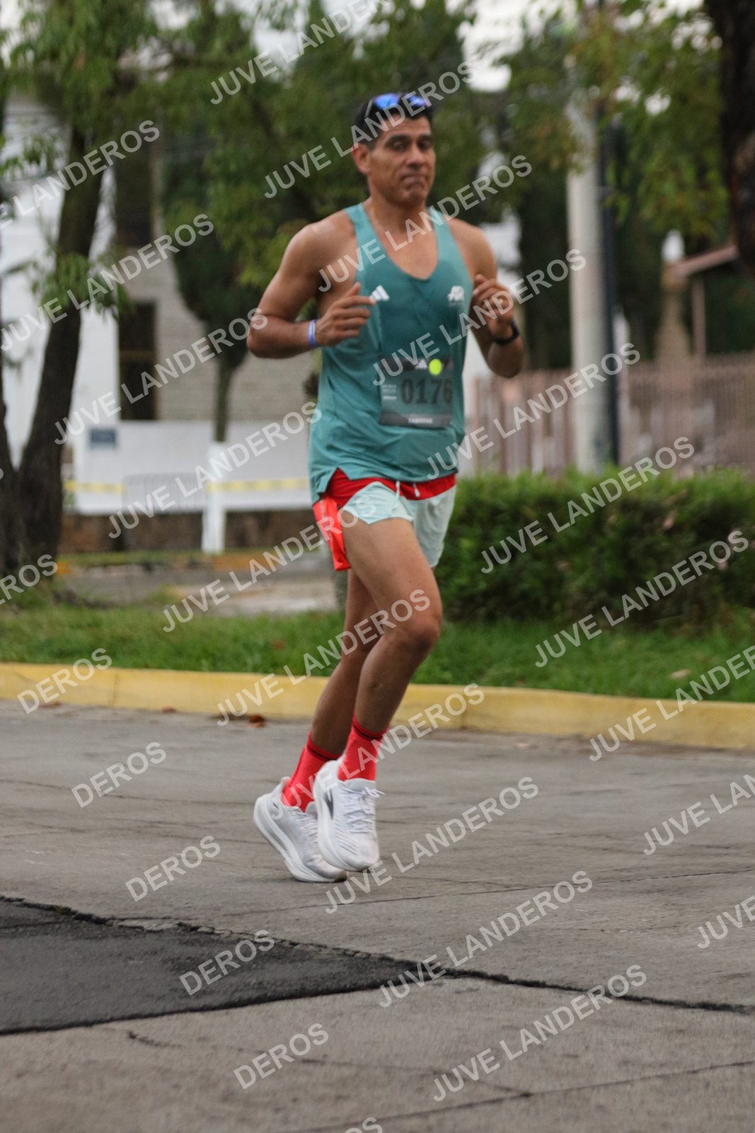 Foto de ADIDAS SPLITS GUADALAJARA 15K / 30K en Av. San Ignacio esquina Av. Ignacio L. Vallarta, Zapopan a las 06:48 · dorsal 176