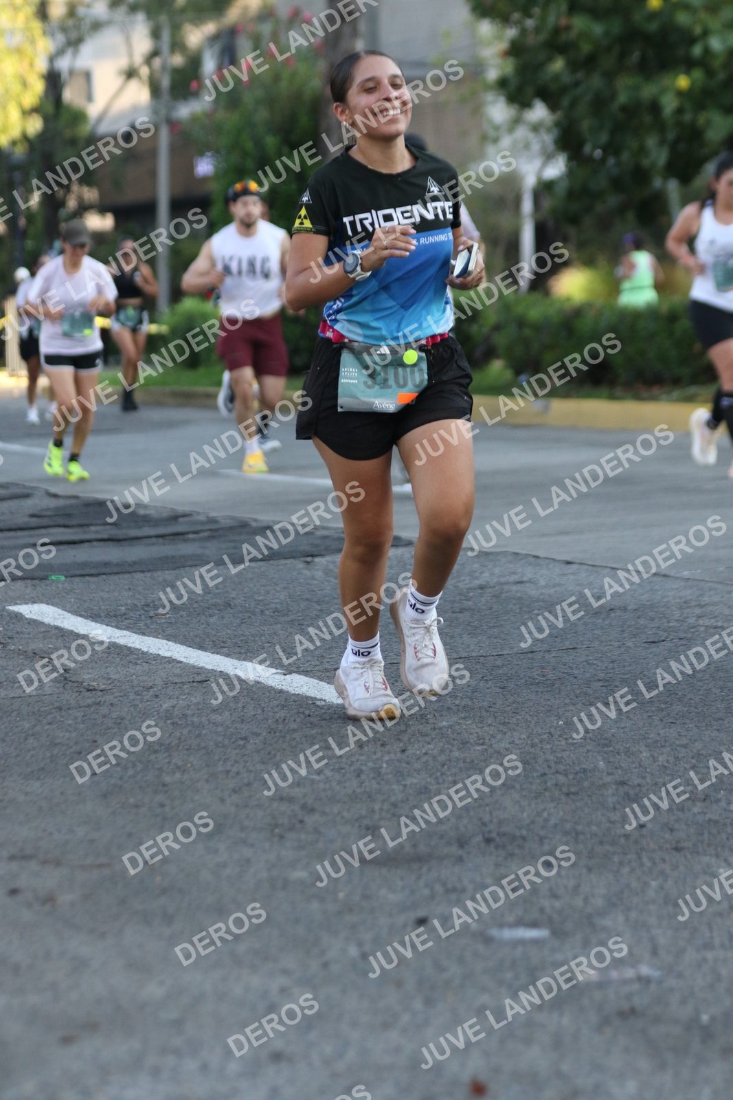 Foto de ADIDAS SPLITS GUADALAJARA 15K / 30K en Av. San Ignacio esquina Av. Ignacio L. Vallarta, Zapopan a las 07:38 · dorsal 3100