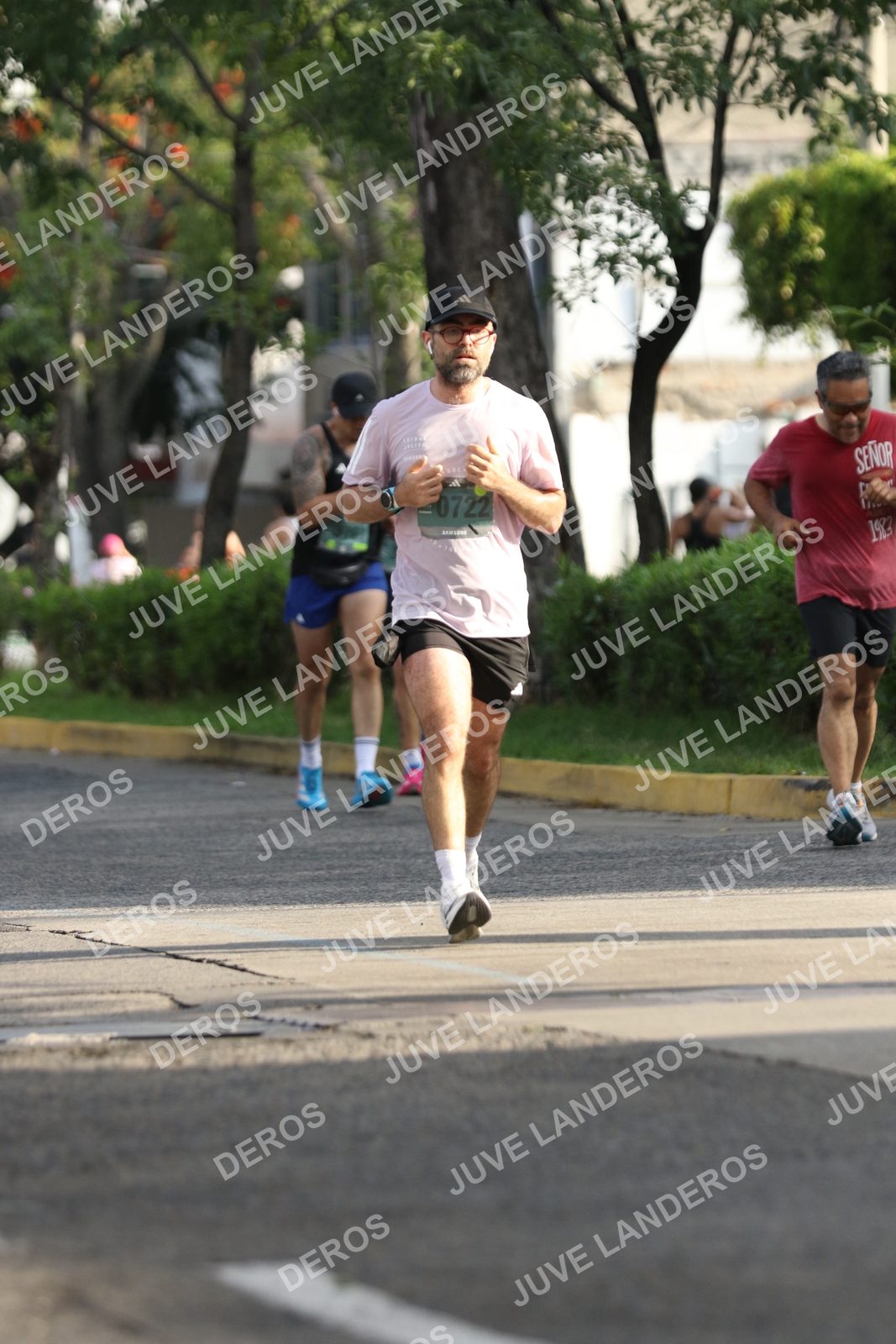 Foto de ADIDAS SPLITS GUADALAJARA 15K / 30K en Av. San Ignacio esquina Av. Ignacio L. Vallarta, Zapopan a las 08:37 · dorsal 722