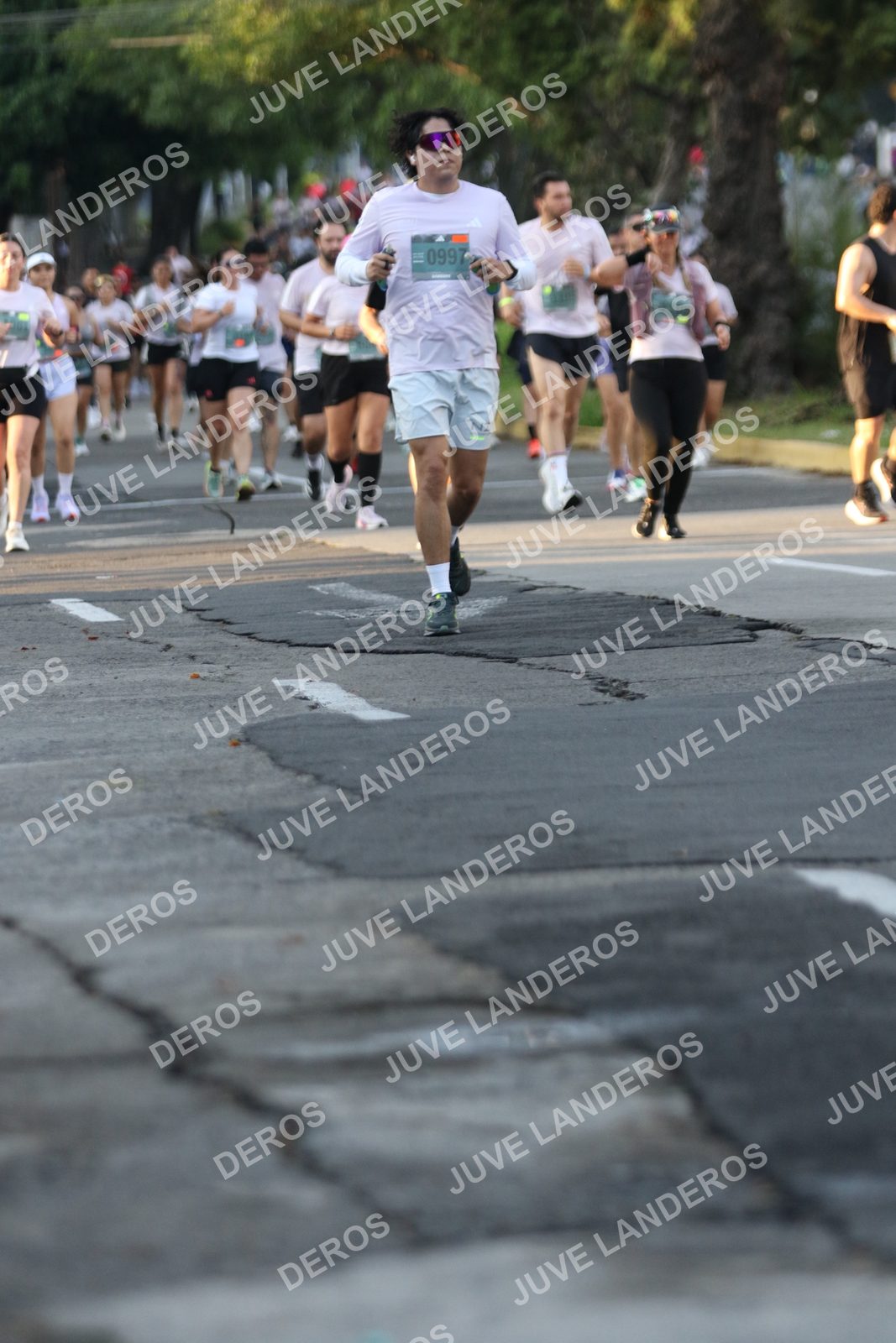 Foto de ADIDAS SPLITS GUADALAJARA 15K / 30K en Av. San Ignacio esquina Av. Ignacio L. Vallarta, Zapopan a las 07:17 · dorsal 997