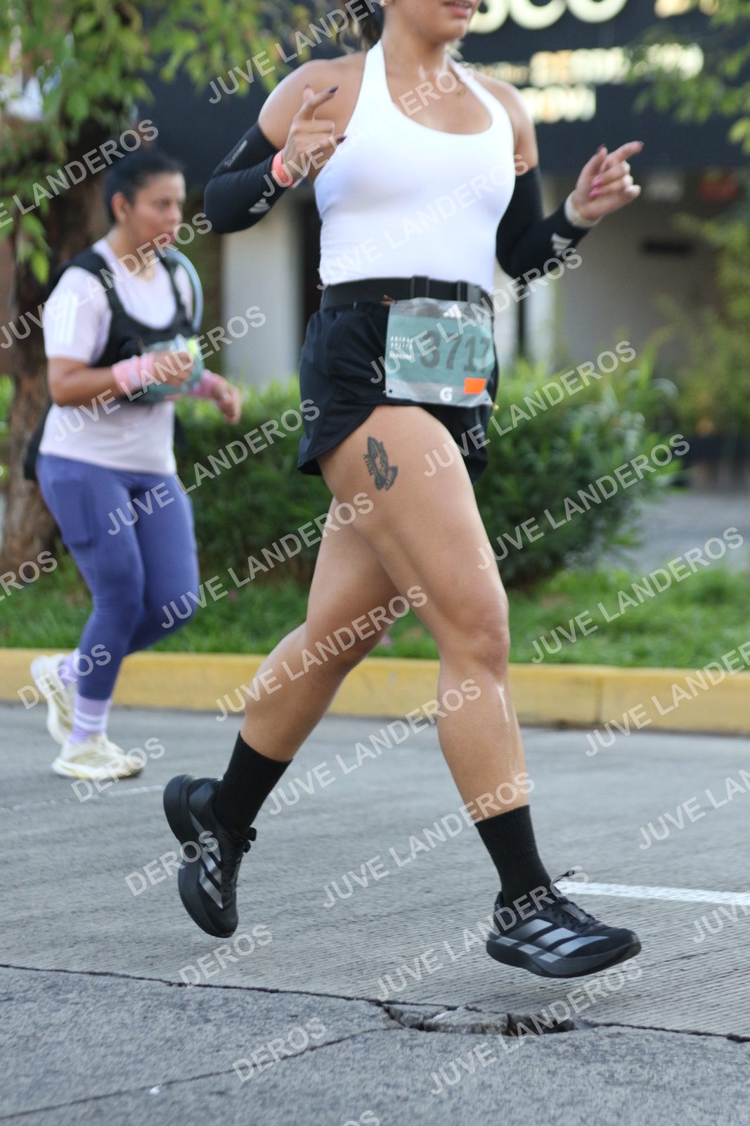 Foto de ADIDAS SPLITS GUADALAJARA 15K / 30K en Av. San Ignacio esquina Av. Ignacio L. Vallarta, Zapopan a las 07:39 · dorsal 3717