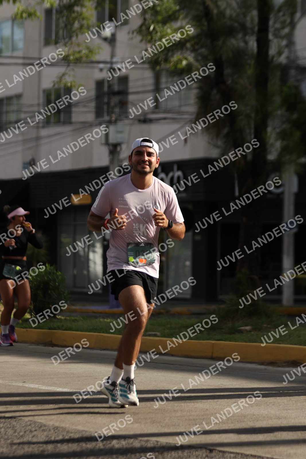 Foto de ADIDAS SPLITS GUADALAJARA 15K / 30K en Av. San Ignacio esquina Av. Ignacio L. Vallarta, Zapopan a las 08:59 · dorsal 15, 30