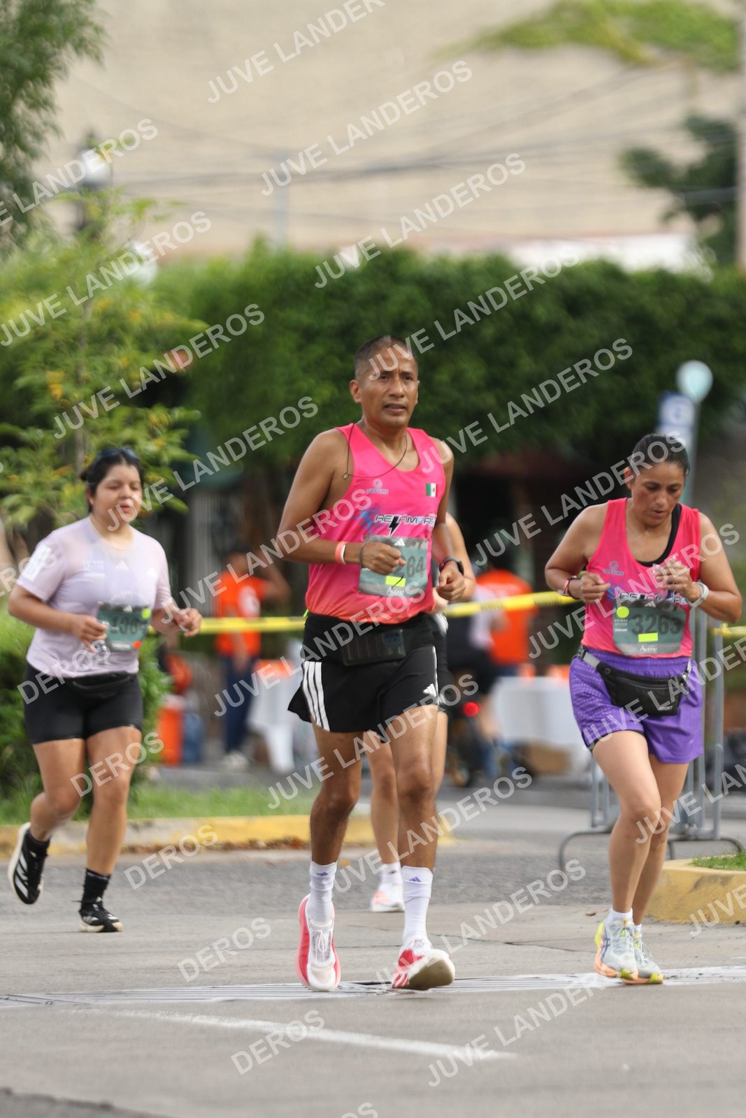 Foto de ADIDAS SPLITS GUADALAJARA 15K / 30K en Av. San Ignacio esquina Av. Ignacio L. Vallarta, Zapopan a las 09:07 · dorsal 64, 3263