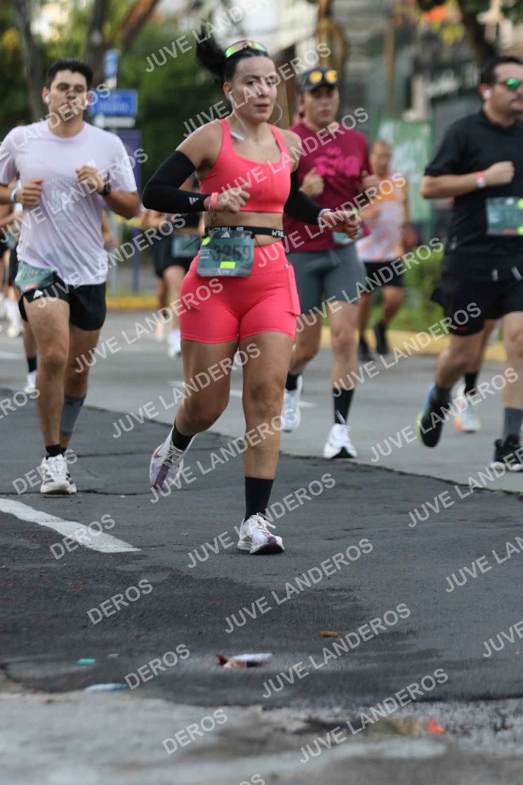 Foto de ADIDAS SPLITS GUADALAJARA 15K / 30K en Av. San Ignacio esquina Av. Ignacio L. Vallarta, Zapopan a las 07:07 · dorsal 3259