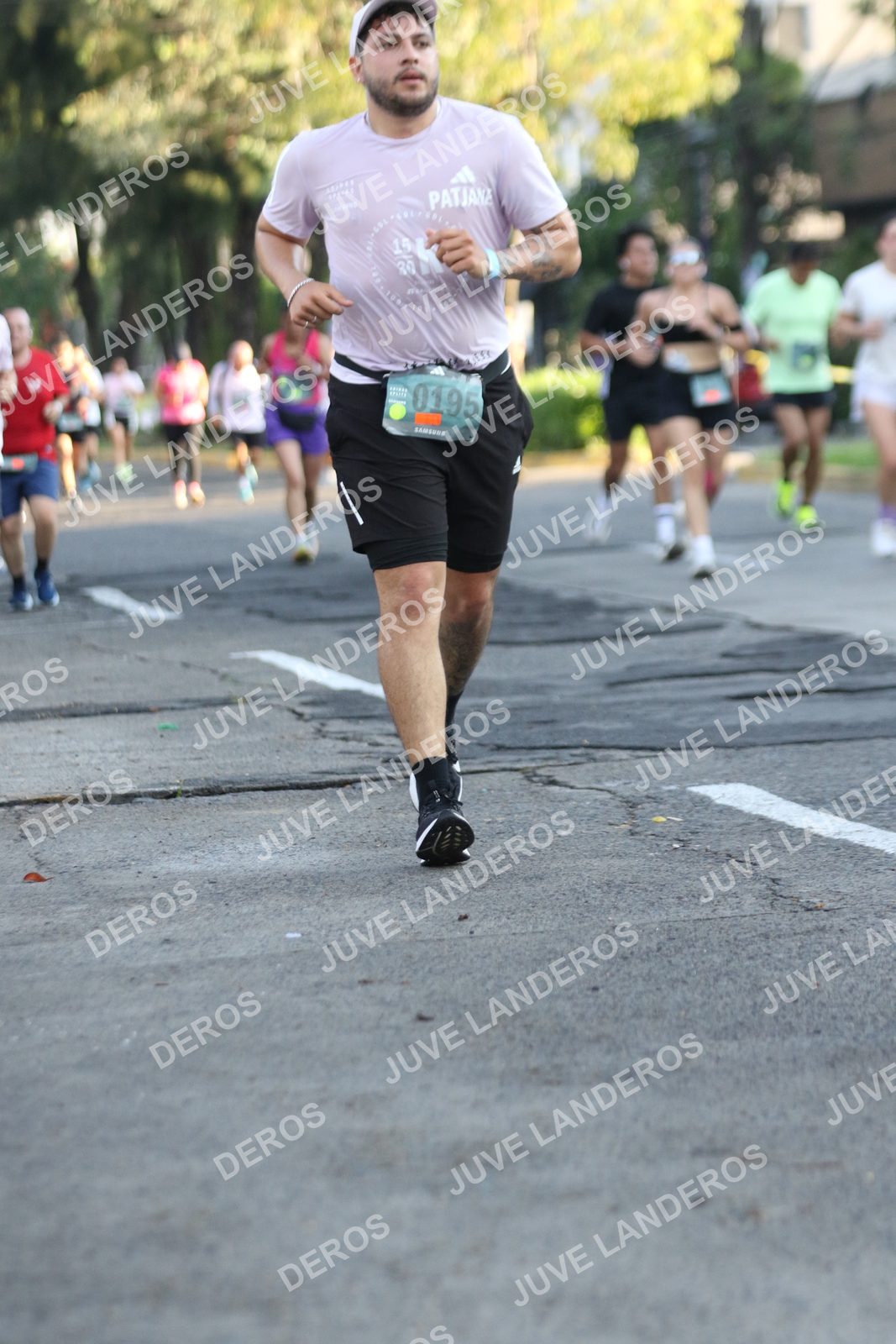 Foto de ADIDAS SPLITS GUADALAJARA 15K / 30K en Av. San Ignacio esquina Av. Ignacio L. Vallarta, Zapopan a las 07:37 · dorsal 195, 30