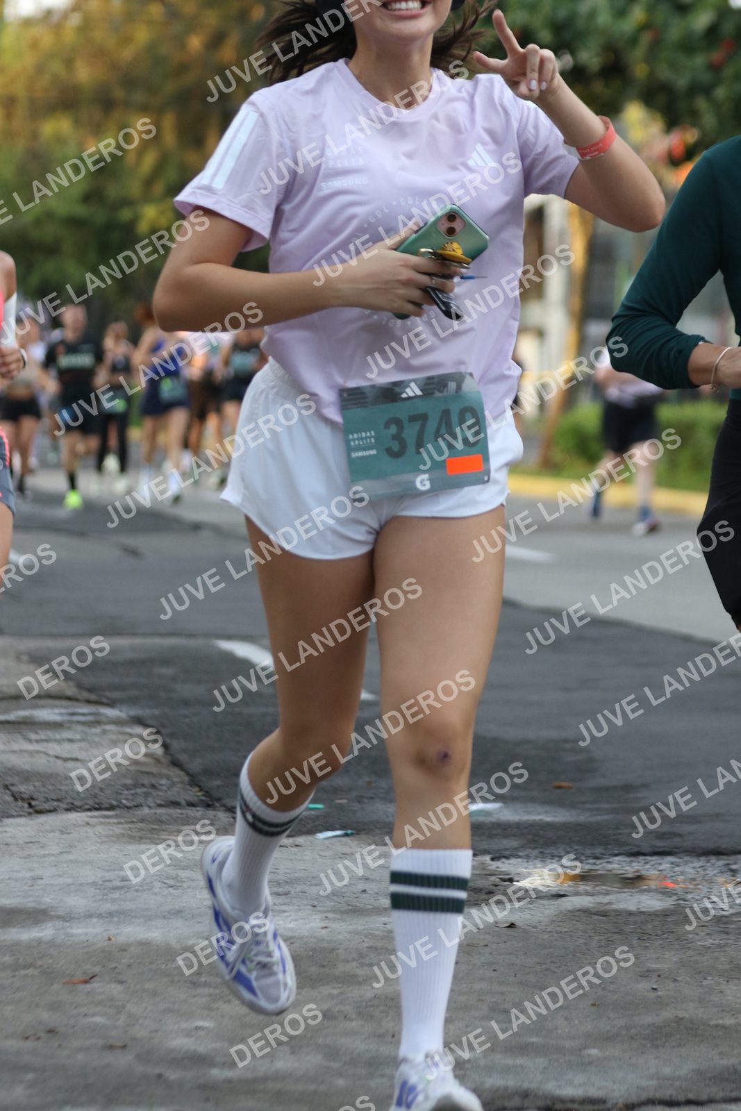 Foto de ADIDAS SPLITS GUADALAJARA 15K / 30K en Av. San Ignacio esquina Av. Ignacio L. Vallarta, Zapopan a las 07:10 · dorsal 3749
