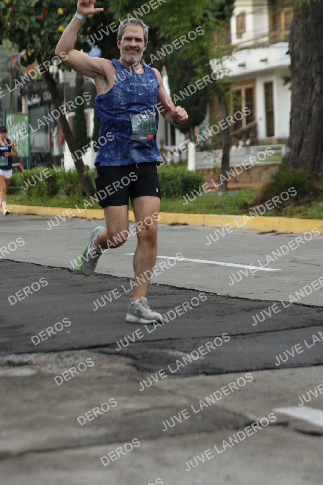 Foto de ADIDAS SPLITS GUADALAJARA 15K / 30K en Av. San Ignacio esquina Av. Ignacio L. Vallarta, Zapopan a las 06:59 · dorsal 1015