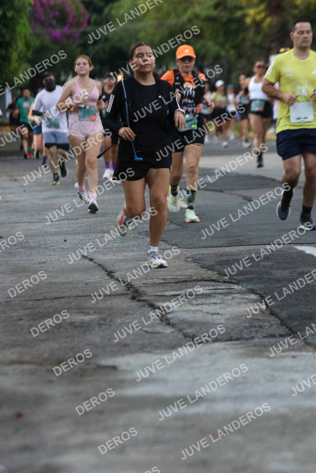 Foto de ADIDAS SPLITS GUADALAJARA 15K / 30K en Av. San Ignacio esquina Av. Ignacio L. Vallarta, Zapopan a las 07:10