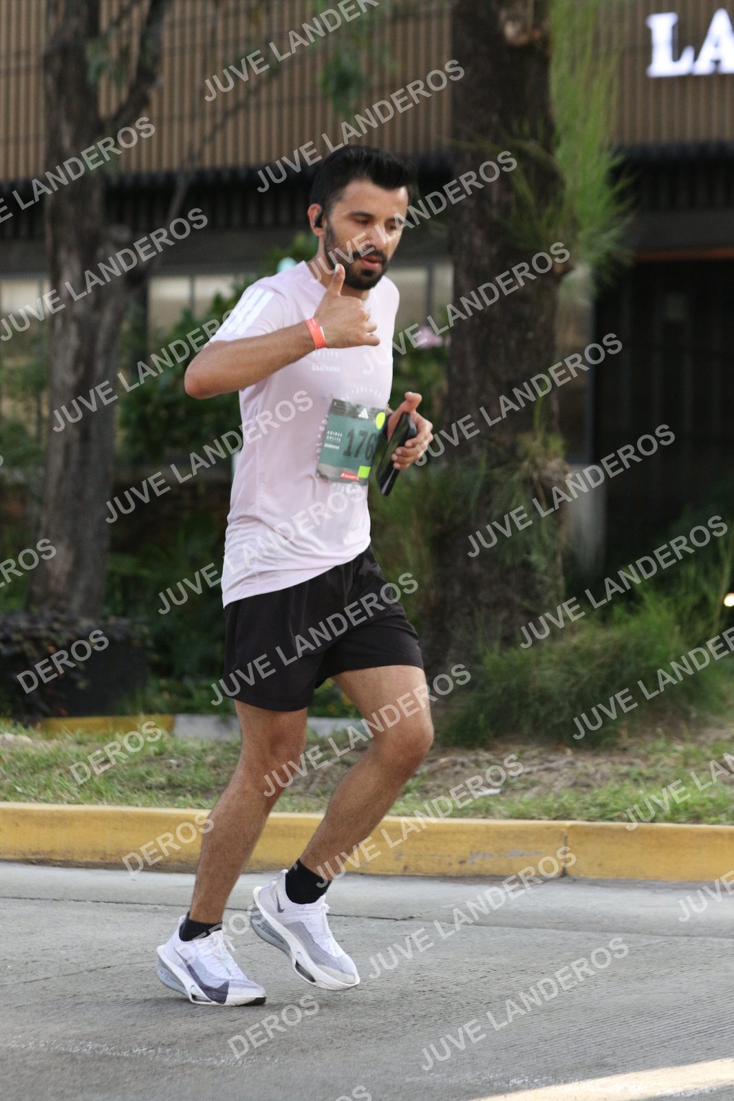 Foto de ADIDAS SPLITS GUADALAJARA 15K / 30K en Av. San Ignacio esquina Av. Ignacio L. Vallarta, Zapopan a las 08:41 · dorsal 176