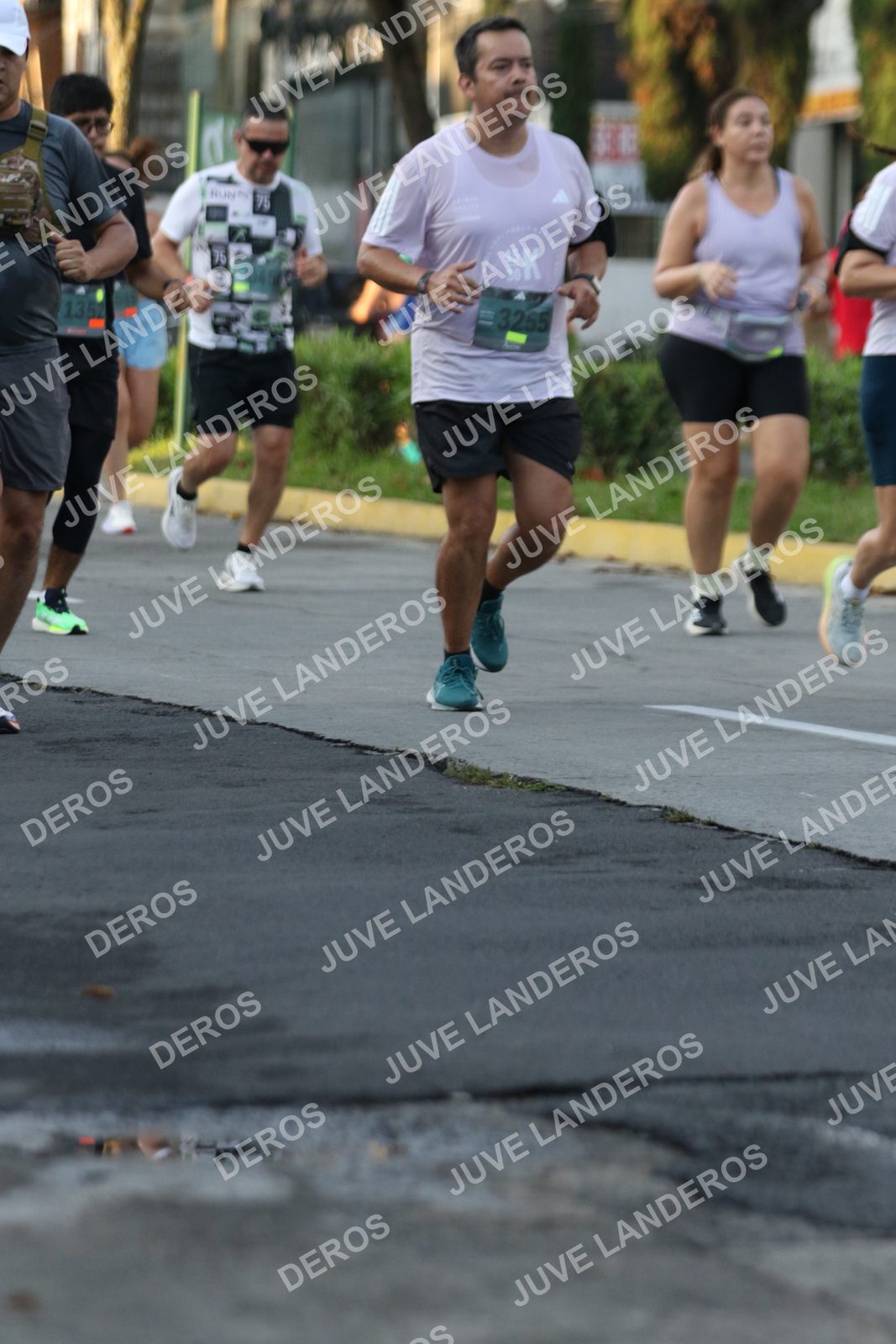 Foto de ADIDAS SPLITS GUADALAJARA 15K / 30K en Av. San Ignacio esquina Av. Ignacio L. Vallarta, Zapopan a las 07:15 · dorsal 3255, 75, 1352