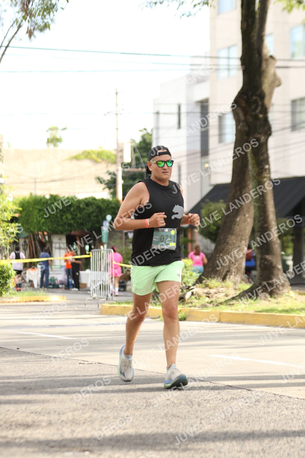Foto de ADIDAS SPLITS GUADALAJARA 15K / 30K en Av. San Ignacio esquina Av. Ignacio L. Vallarta, Zapopan a las 09:11 · dorsal 711