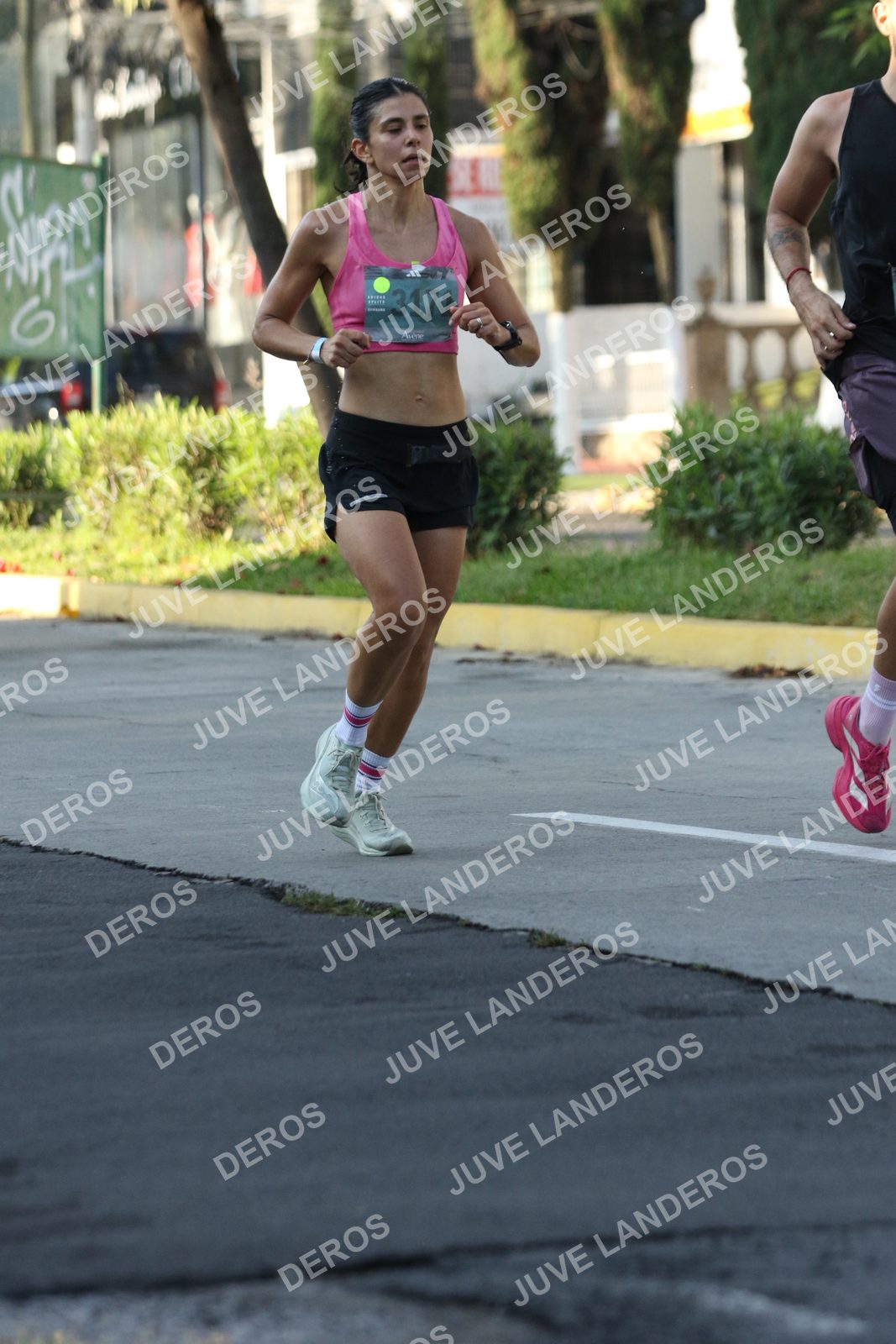 Foto de ADIDAS SPLITS GUADALAJARA 15K / 30K en Av. San Ignacio esquina Av. Ignacio L. Vallarta, Zapopan a las 08:03 · dorsal 3171