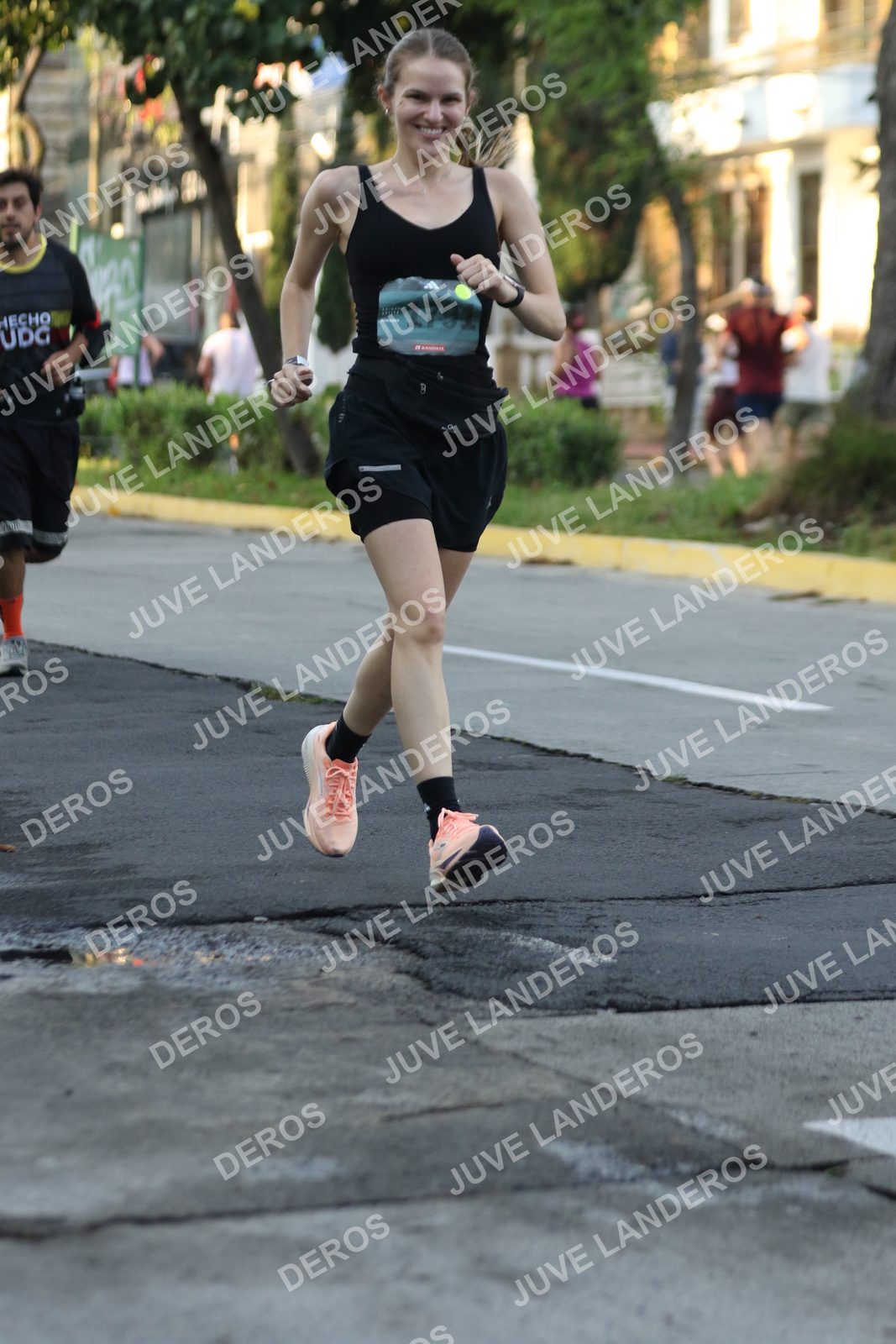 Foto de ADIDAS SPLITS GUADALAJARA 15K / 30K en Av. San Ignacio esquina Av. Ignacio L. Vallarta, Zapopan a las 07:20 · dorsal 1792
