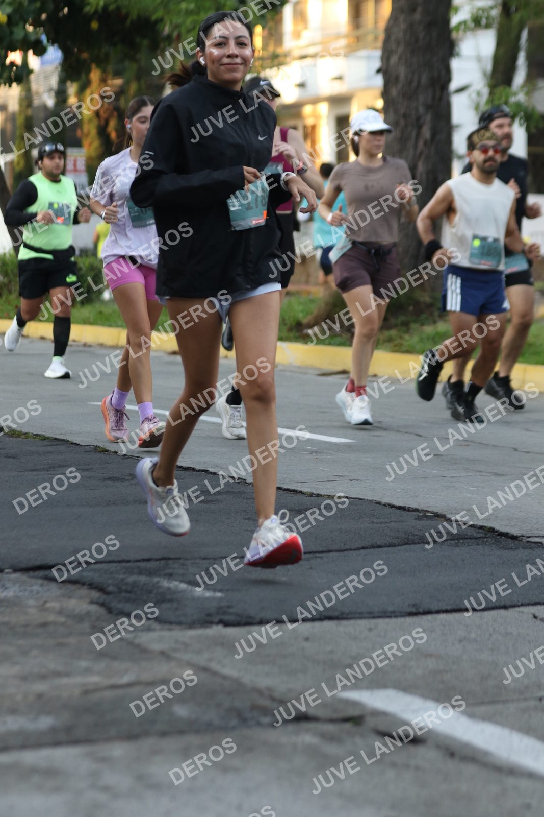 Foto de ADIDAS SPLITS GUADALAJARA 15K / 30K en Av. San Ignacio esquina Av. Ignacio L. Vallarta, Zapopan a las 07:13 · dorsal 178, 188