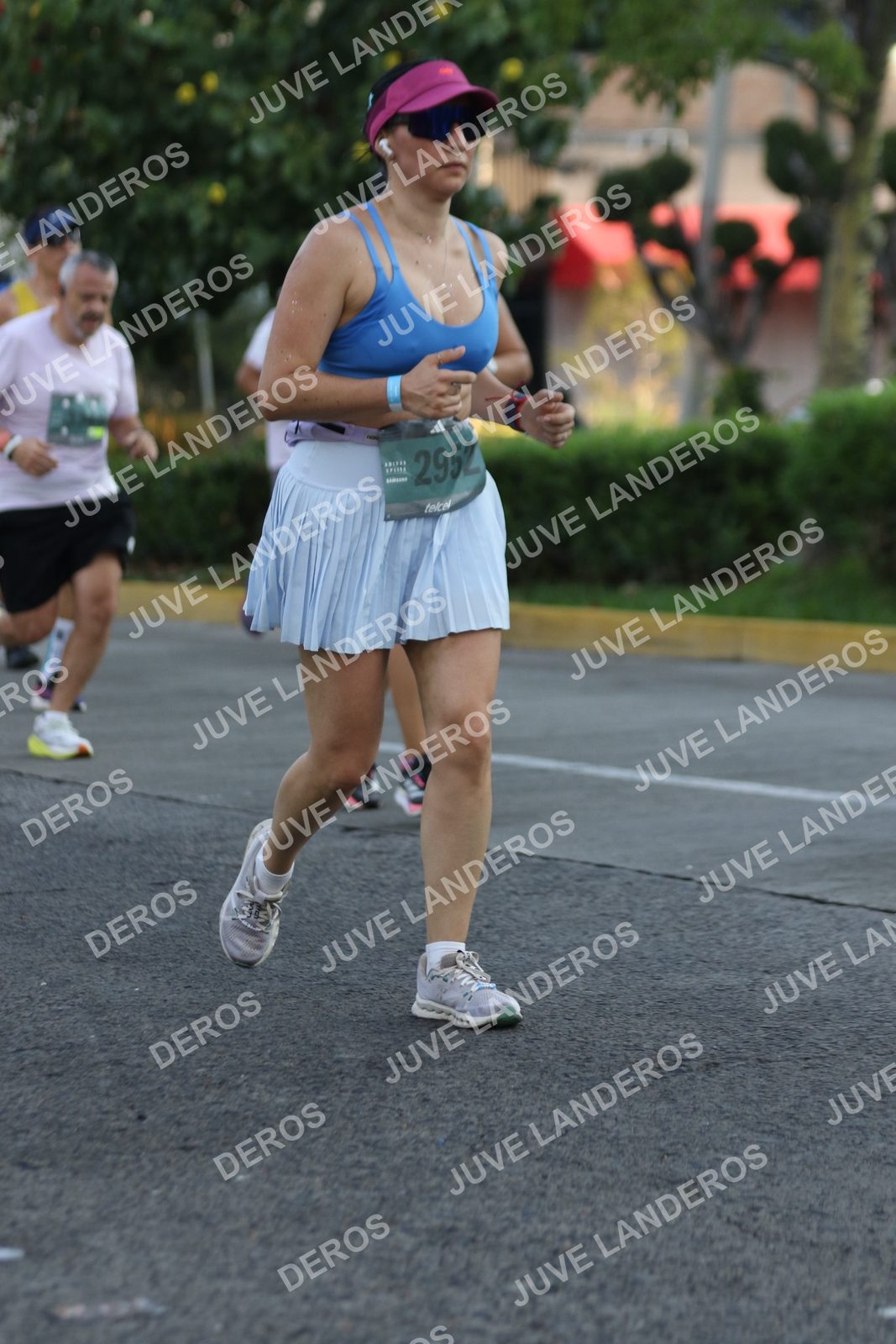 Foto de ADIDAS SPLITS GUADALAJARA 15K / 30K en Av. San Ignacio esquina Av. Ignacio L. Vallarta, Zapopan a las 07:33 · dorsal 2952