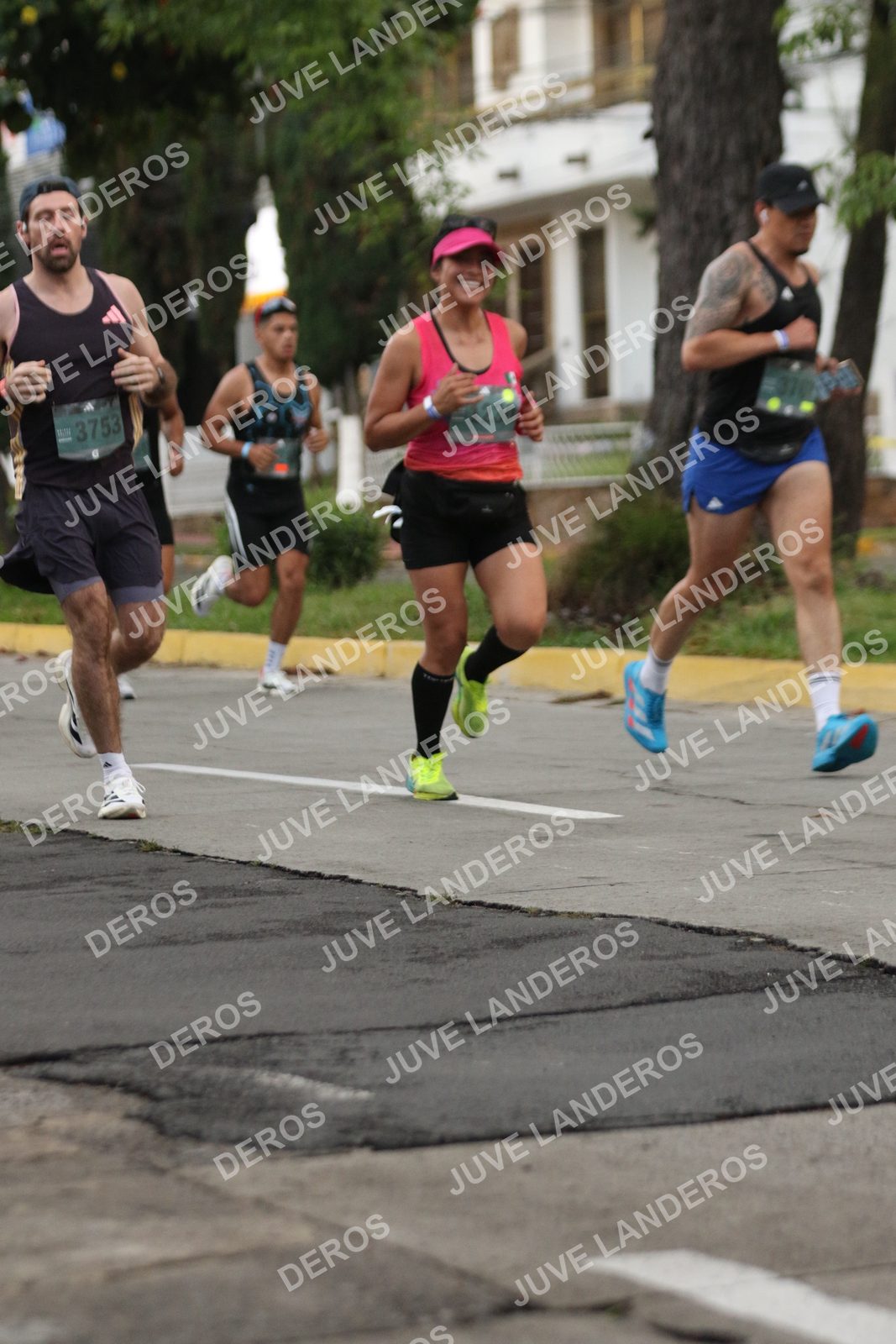 Foto de ADIDAS SPLITS GUADALAJARA 15K / 30K en Av. San Ignacio esquina Av. Ignacio L. Vallarta, Zapopan a las 06:51 · dorsal 3753, 1230