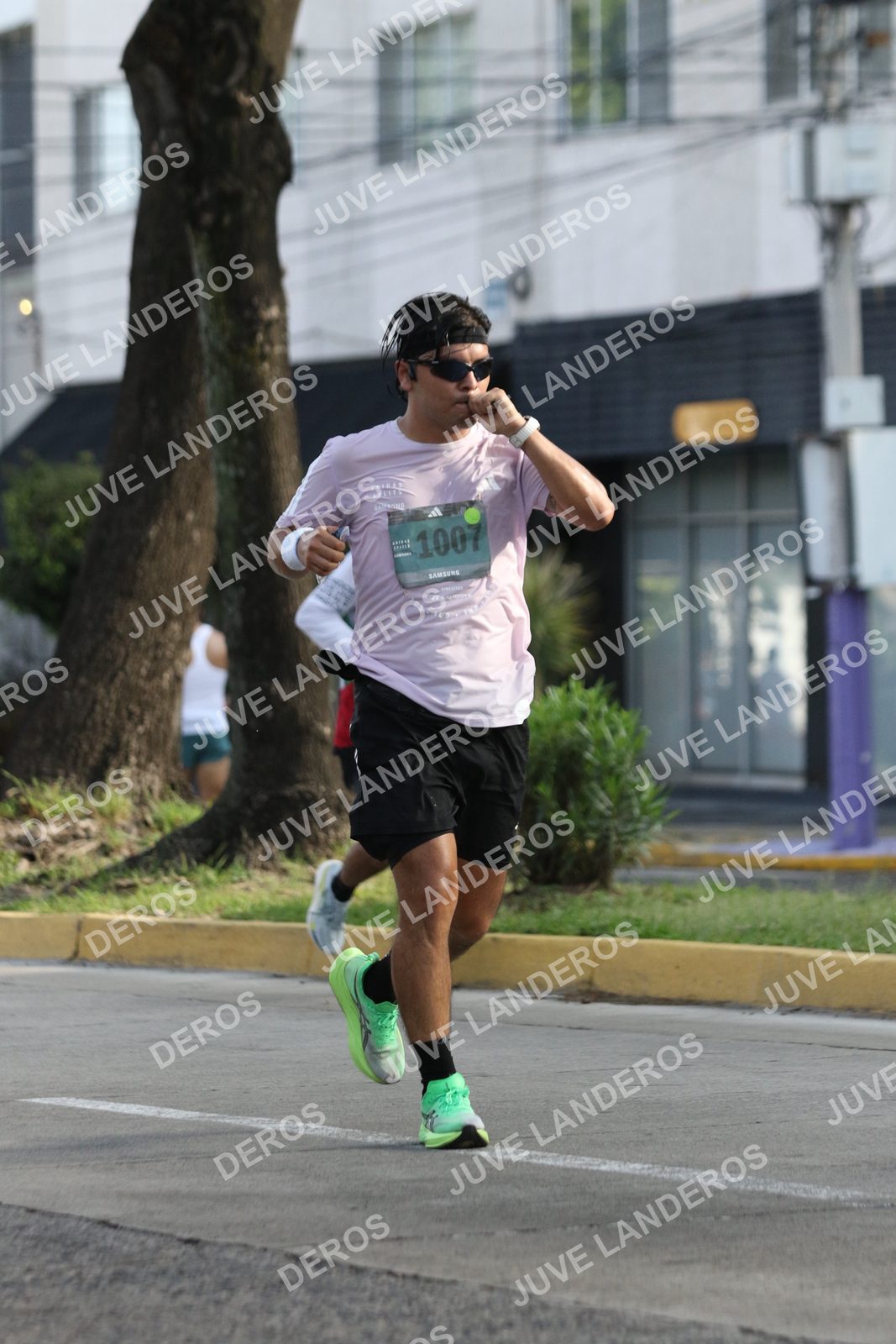 Foto de ADIDAS SPLITS GUADALAJARA 15K / 30K en Av. San Ignacio esquina Av. Ignacio L. Vallarta, Zapopan a las 08:44 · dorsal 1007