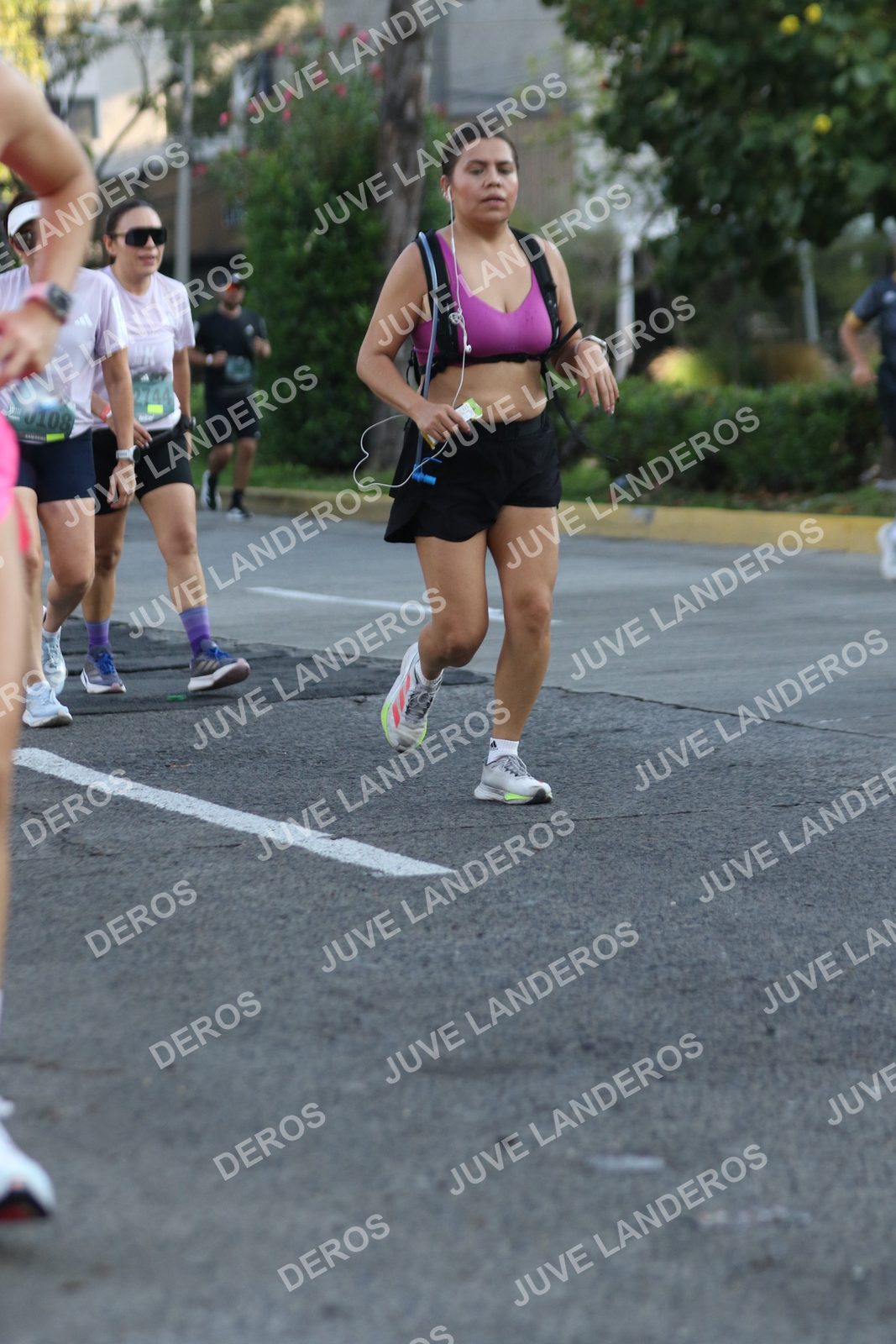 Foto de ADIDAS SPLITS GUADALAJARA 15K / 30K en Av. San Ignacio esquina Av. Ignacio L. Vallarta, Zapopan a las 07:42 · dorsal 108, 2744