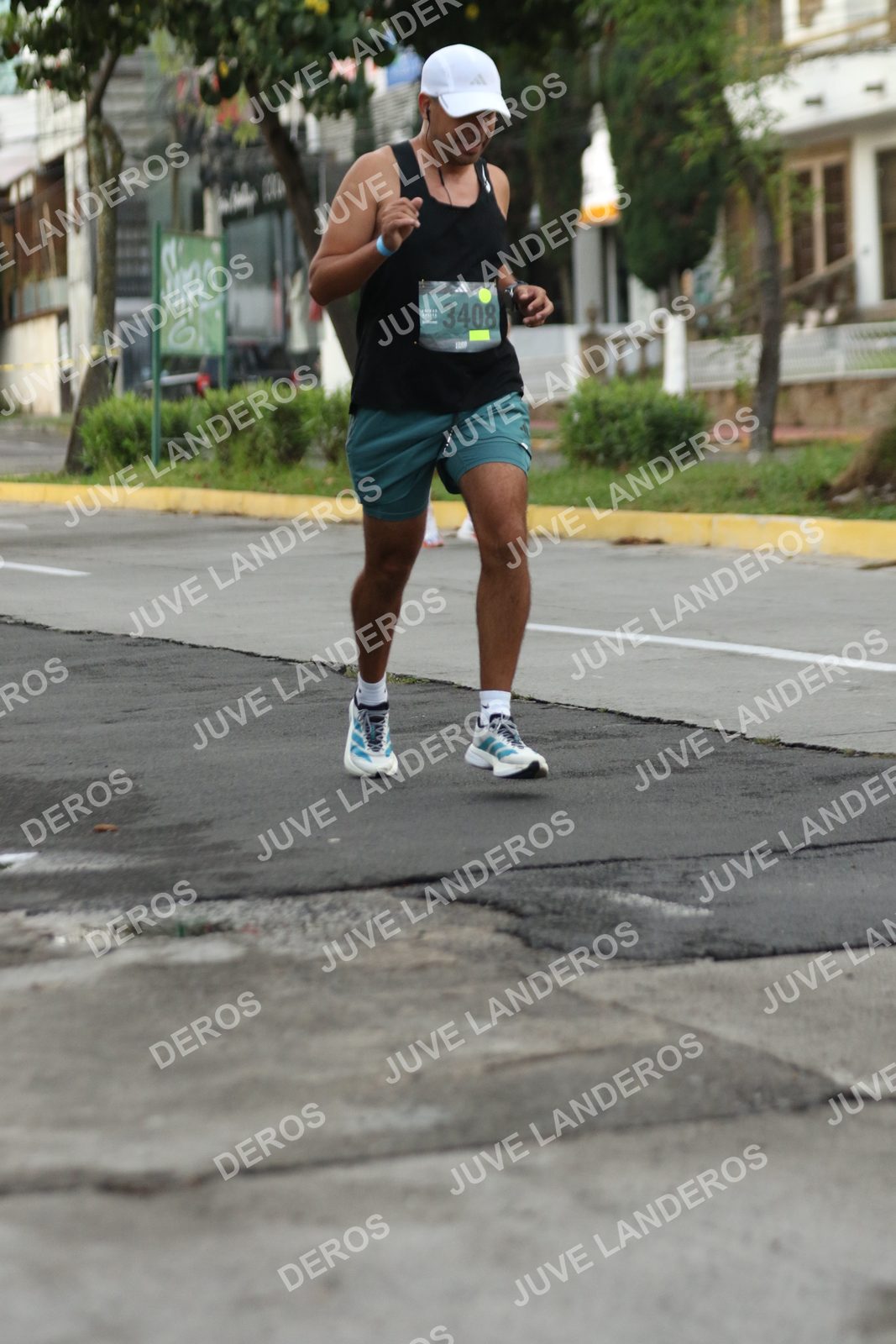 Foto de ADIDAS SPLITS GUADALAJARA 15K / 30K en Av. San Ignacio esquina Av. Ignacio L. Vallarta, Zapopan a las 07:00 · dorsal 3408