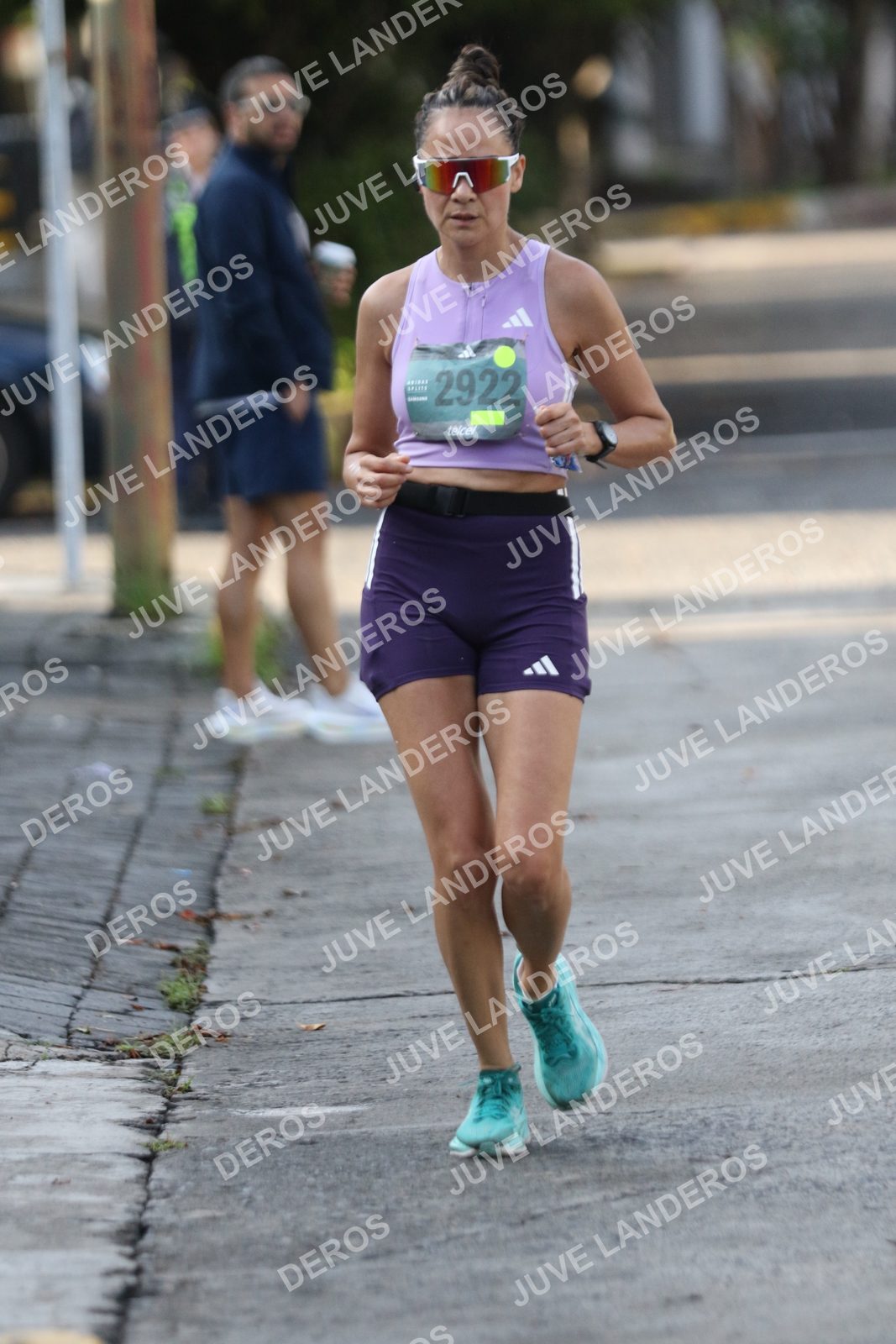 Foto de ADIDAS SPLITS GUADALAJARA 15K / 30K en Av. San Ignacio esquina Av. Ignacio L. Vallarta, Zapopan a las 08:18 · dorsal 2922