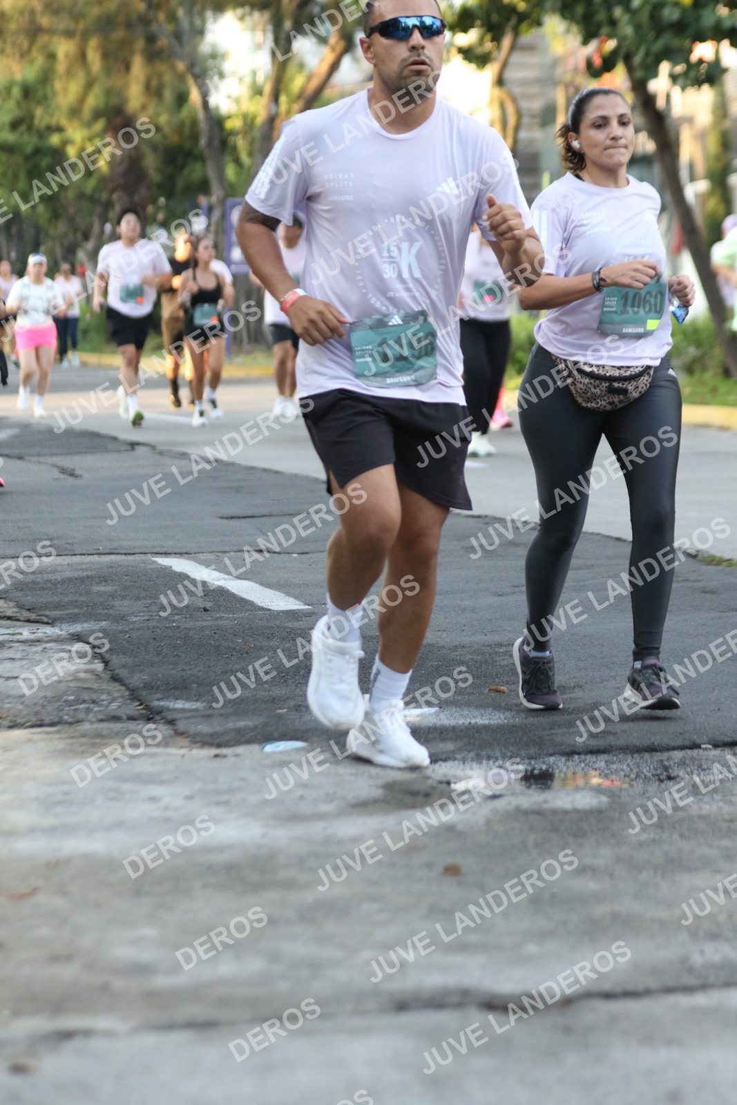 Foto de ADIDAS SPLITS GUADALAJARA 15K / 30K en Av. San Ignacio esquina Av. Ignacio L. Vallarta, Zapopan a las 07:15 · dorsal 1060, 1196