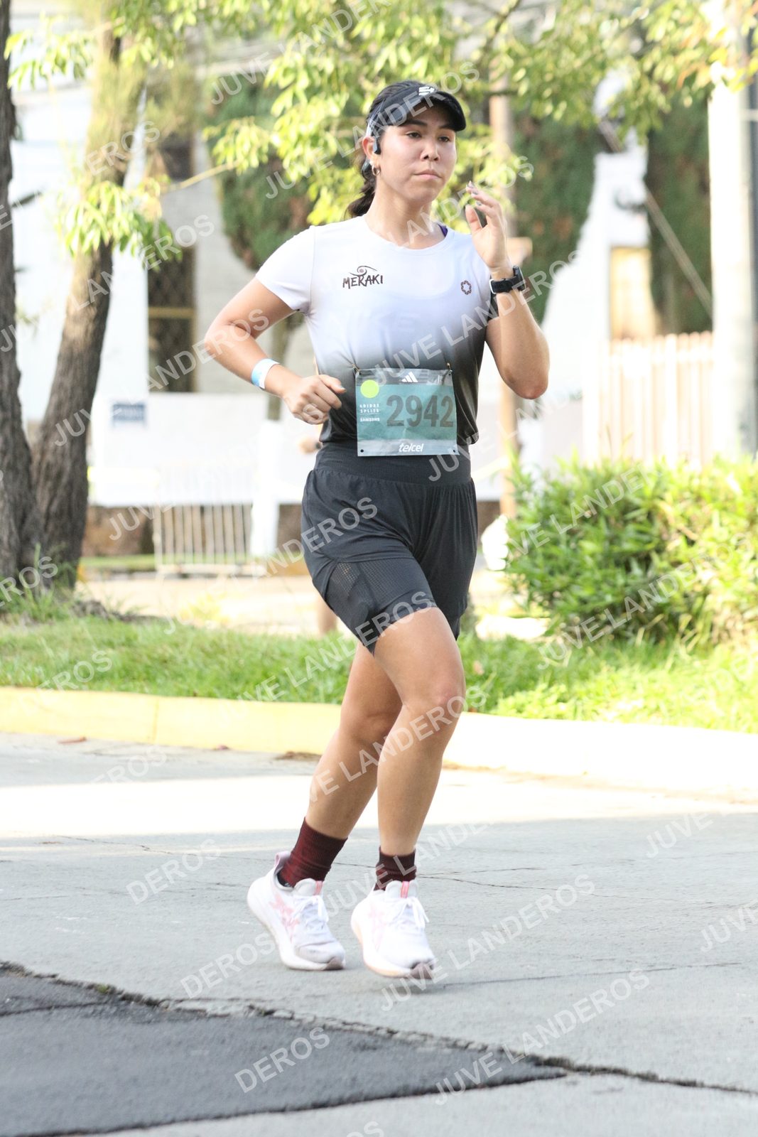 Foto de ADIDAS SPLITS GUADALAJARA 15K / 30K en Av. San Ignacio esquina Av. Ignacio L. Vallarta, Zapopan a las 08:29 · dorsal 2942