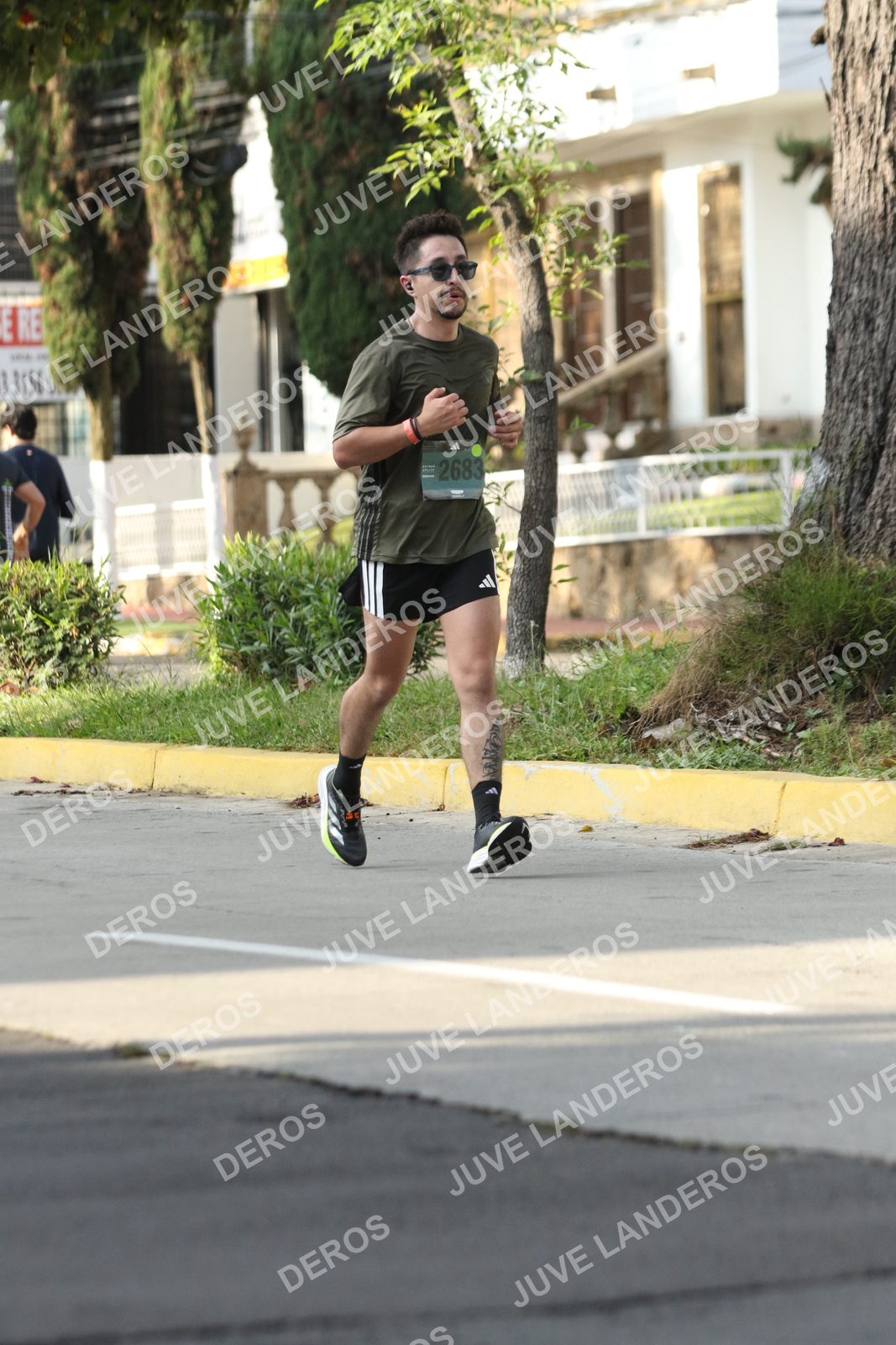 Foto de ADIDAS SPLITS GUADALAJARA 15K / 30K en Av. San Ignacio esquina Av. Ignacio L. Vallarta, Zapopan a las 08:32 · dorsal 2683, 3156