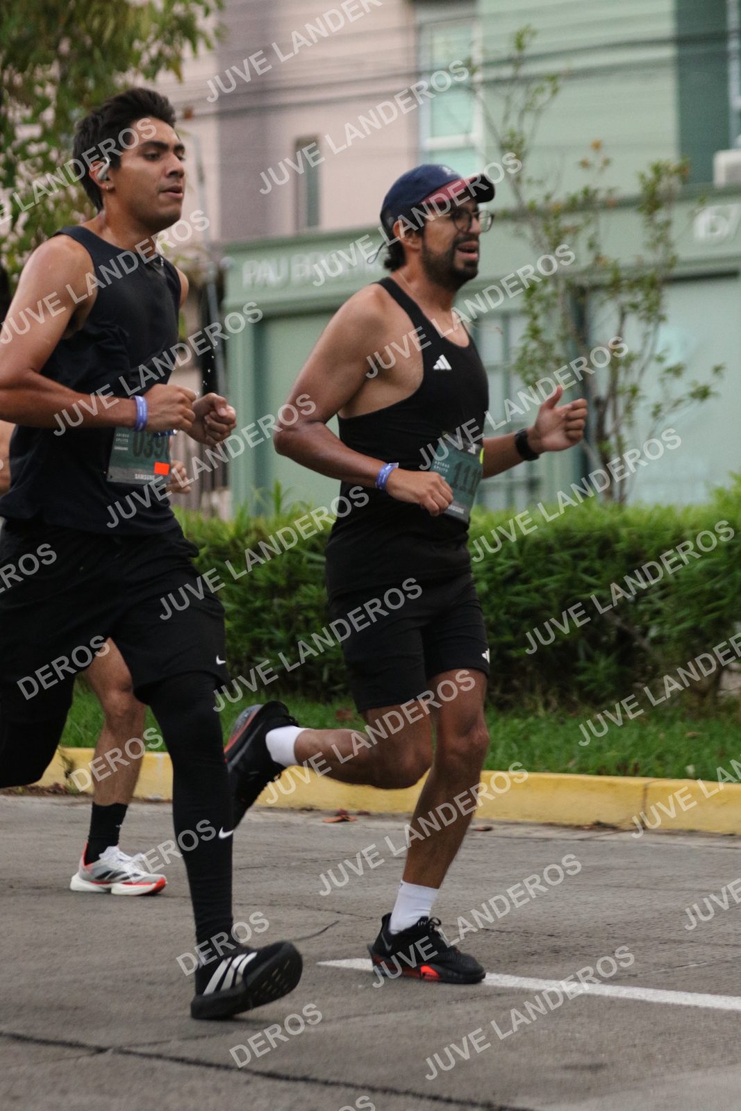 Foto de ADIDAS SPLITS GUADALAJARA 15K / 30K en Av. San Ignacio esquina Av. Ignacio L. Vallarta, Zapopan a las 06:47 · dorsal 390