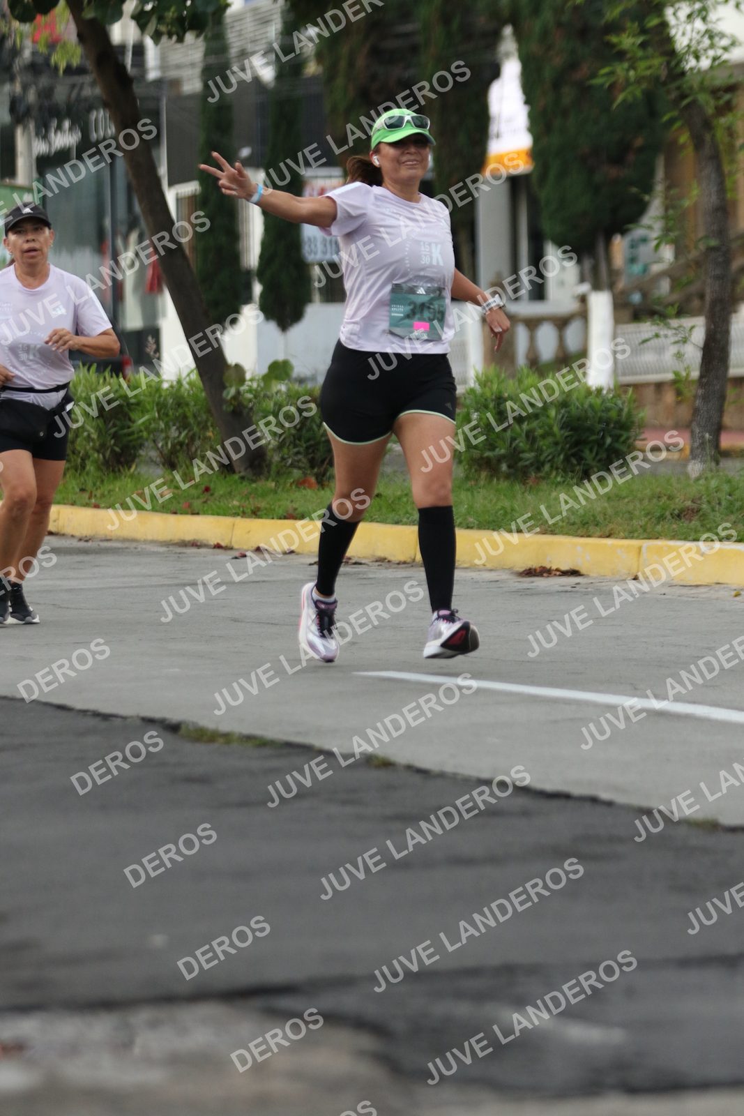 Foto de ADIDAS SPLITS GUADALAJARA 15K / 30K en Av. San Ignacio esquina Av. Ignacio L. Vallarta, Zapopan a las 07:00 · dorsal 3195, 33